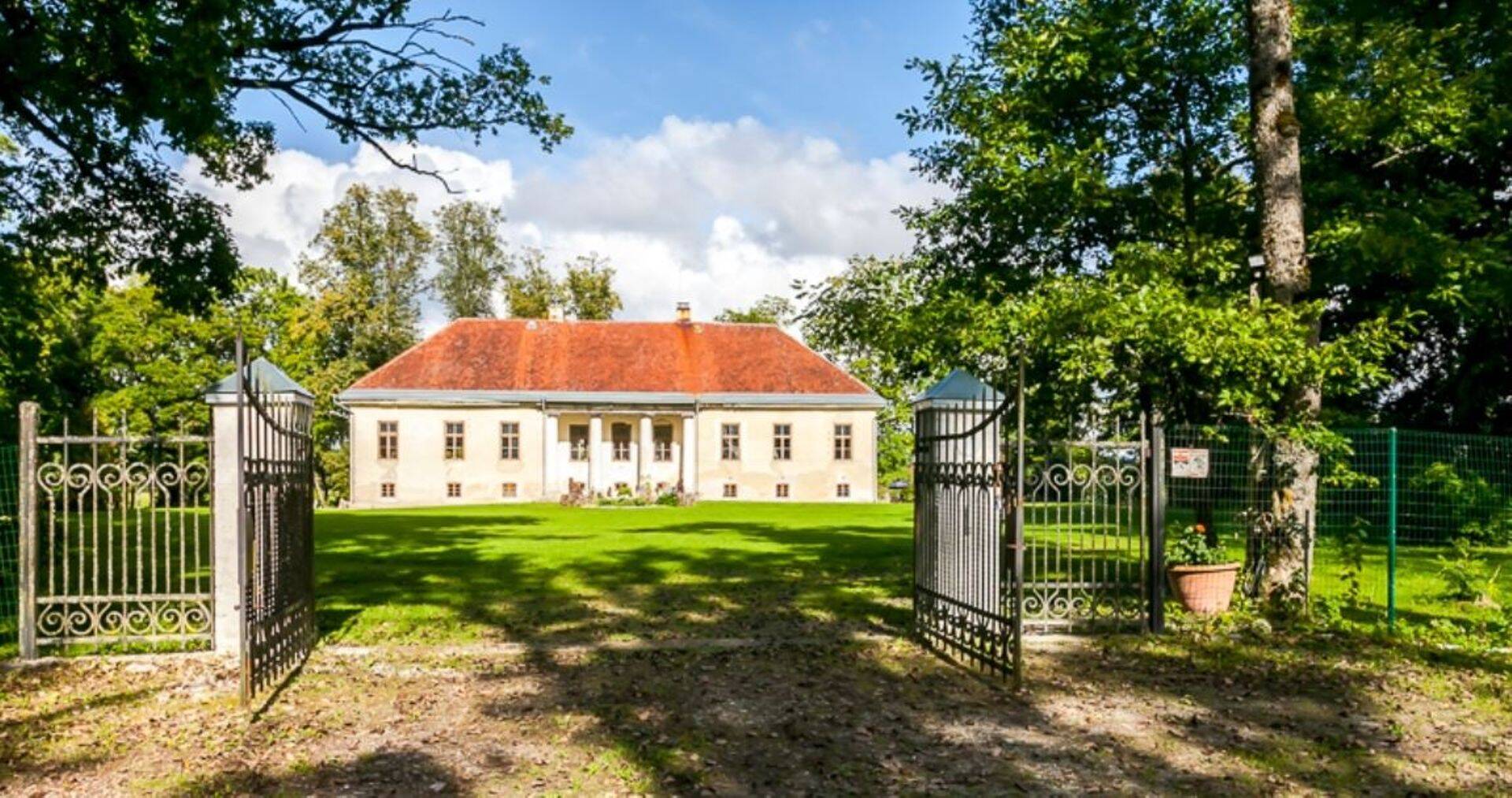 Konuvere mõis on müügis 650 000 euro eest