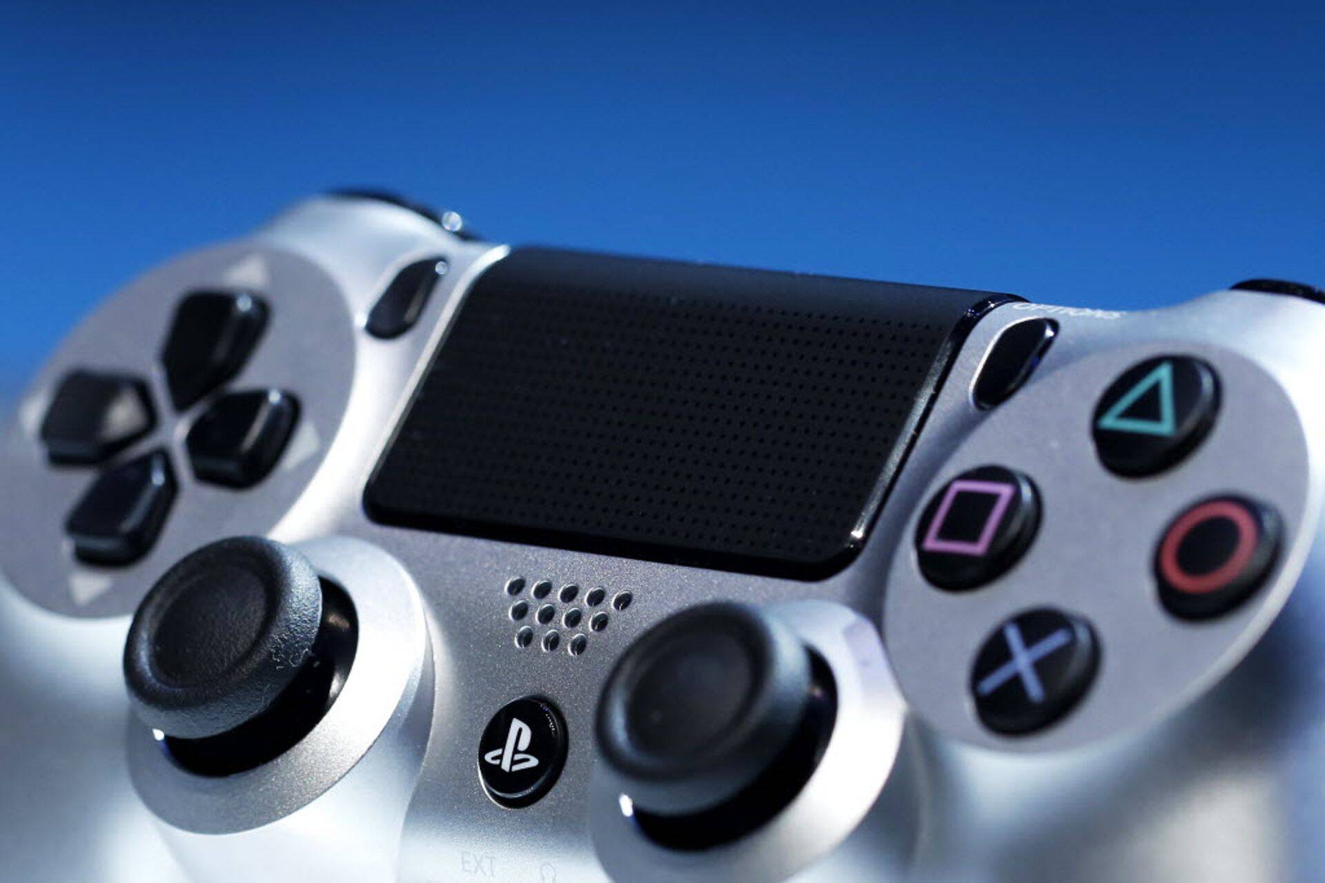 PlayStation 4 mängukonsool