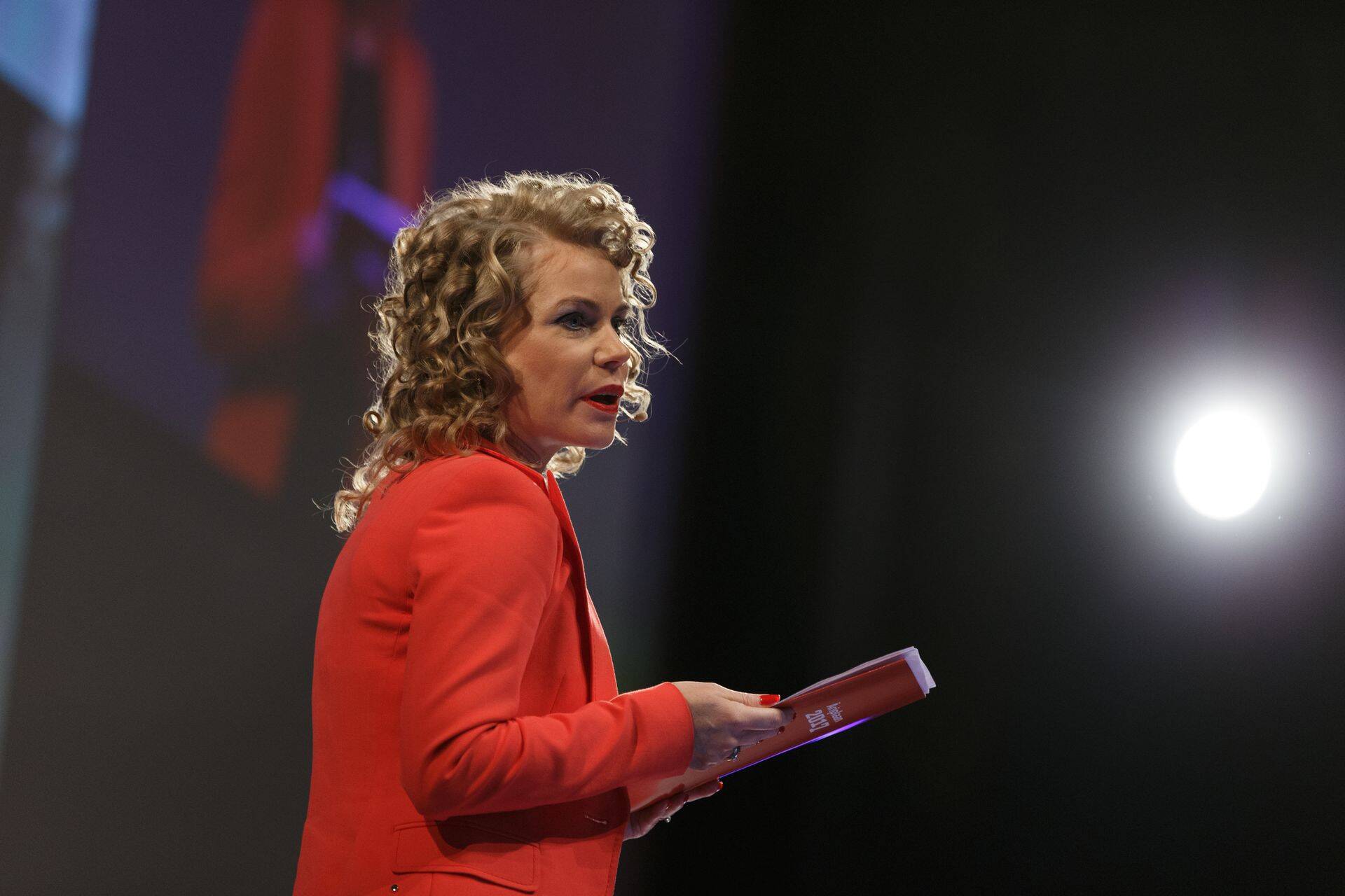 Глава Astri Grupp Эве Кирсс