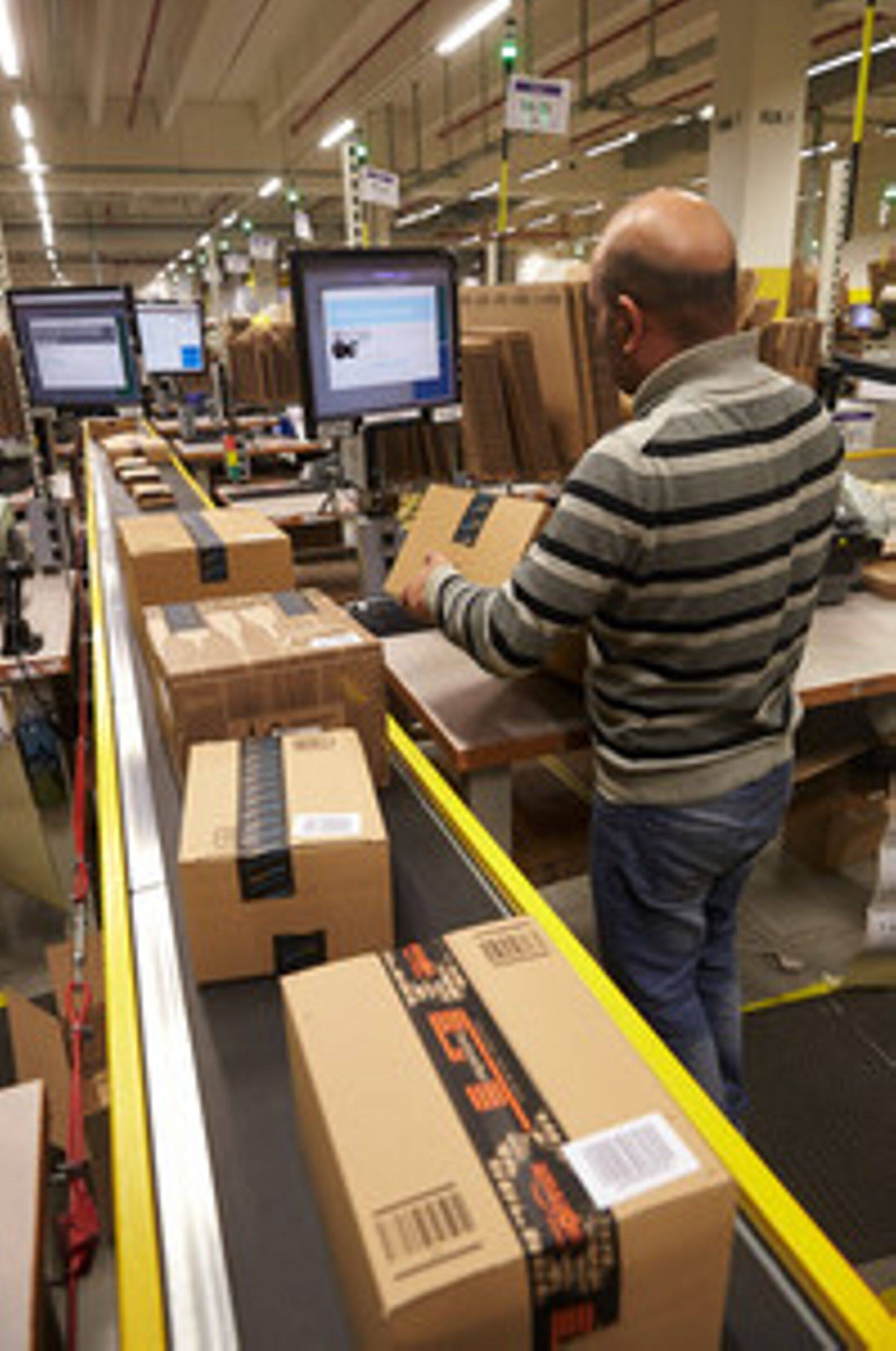 Amazoni logistikakeskuses käib kibekiire töö