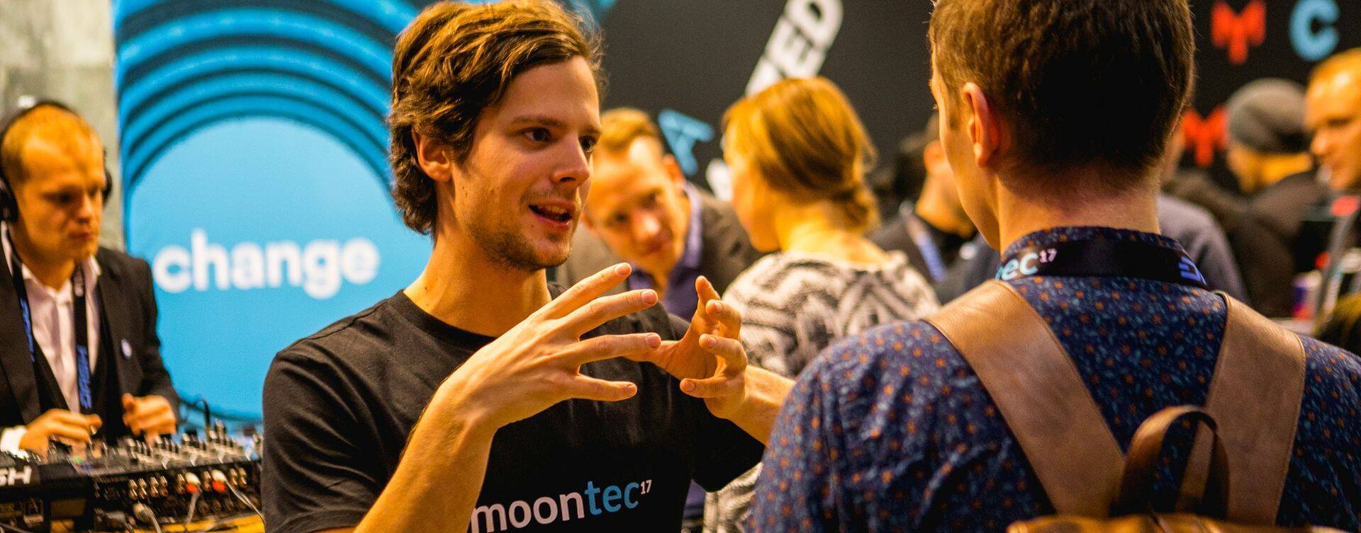 Организатор конференции Moontec