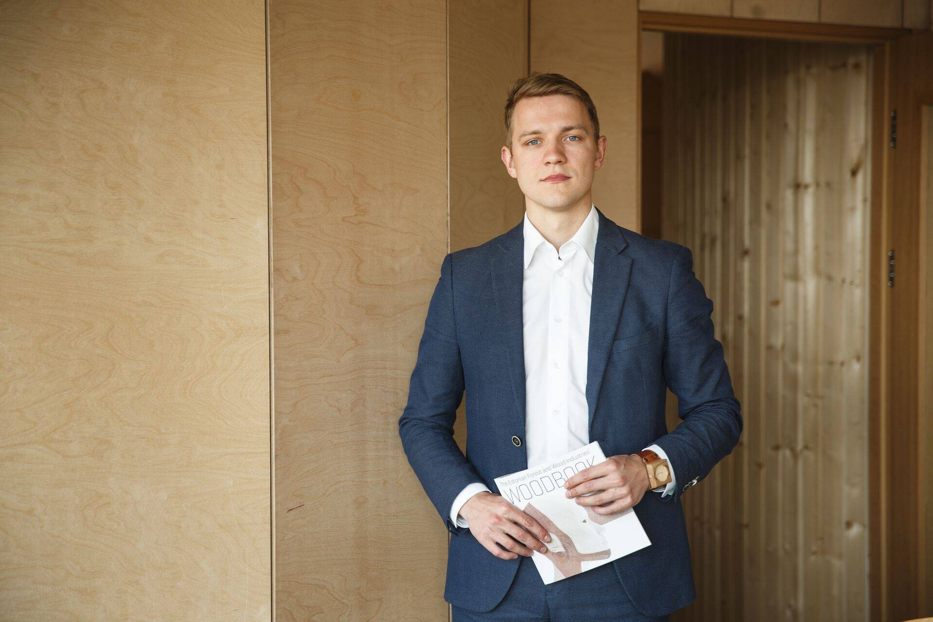 Eesti Metsa- ja Puidutööstuse Liidu tegevjuht Henrik Välja sõnul on maailmas lahti läinud nii-öelda võistlus, kes suudab kõige kõrgema puidust korrushoone ehitada.