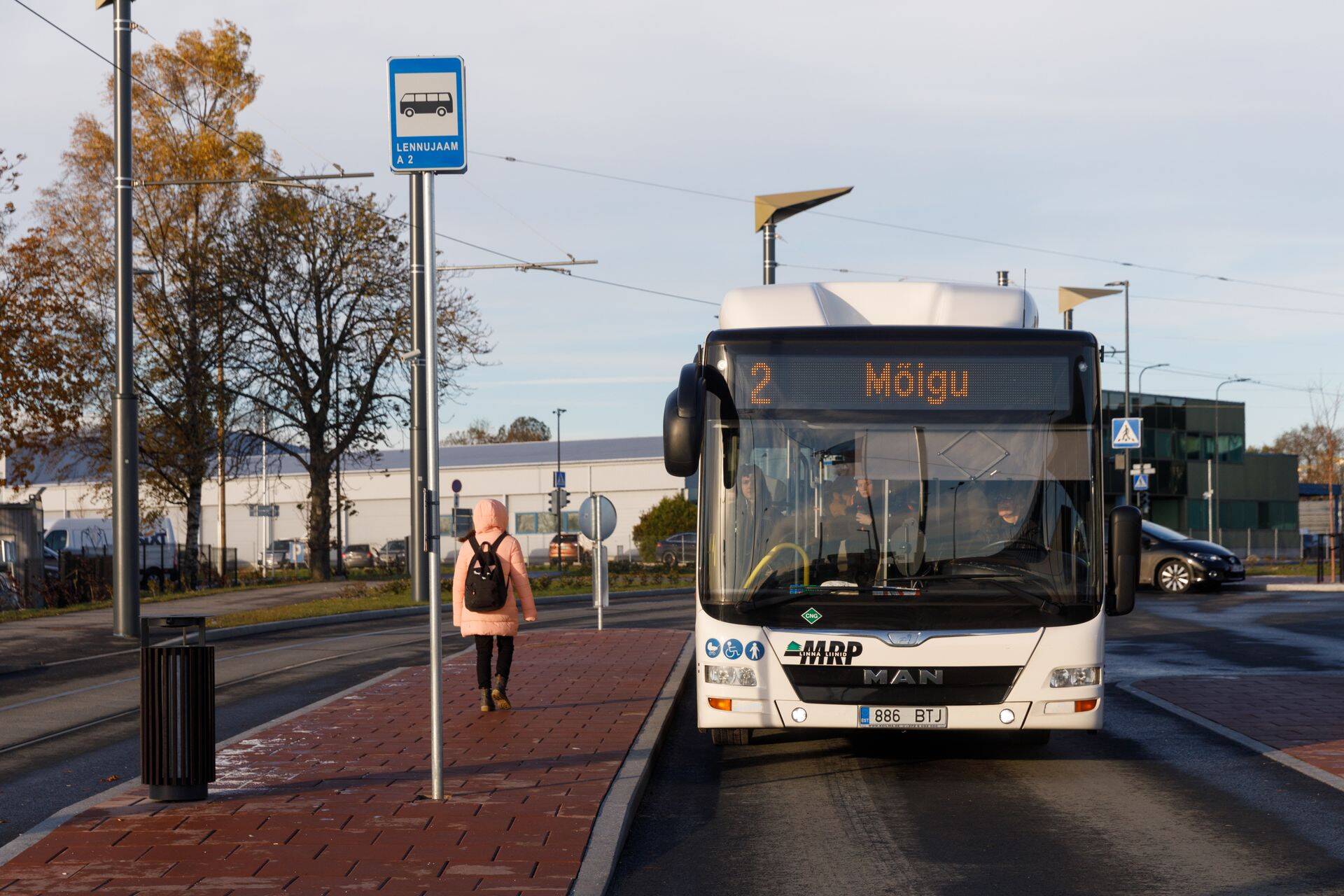 "Sellega jõuab Tallinna Linnatranspordi AS järele Tartule, Pärnule, Võrule ja bussifirmale MRP, mille bussipargist praegu kolmandik sõidab Tallinnas metaankütusega," kommenteeris metaanifirma juht.