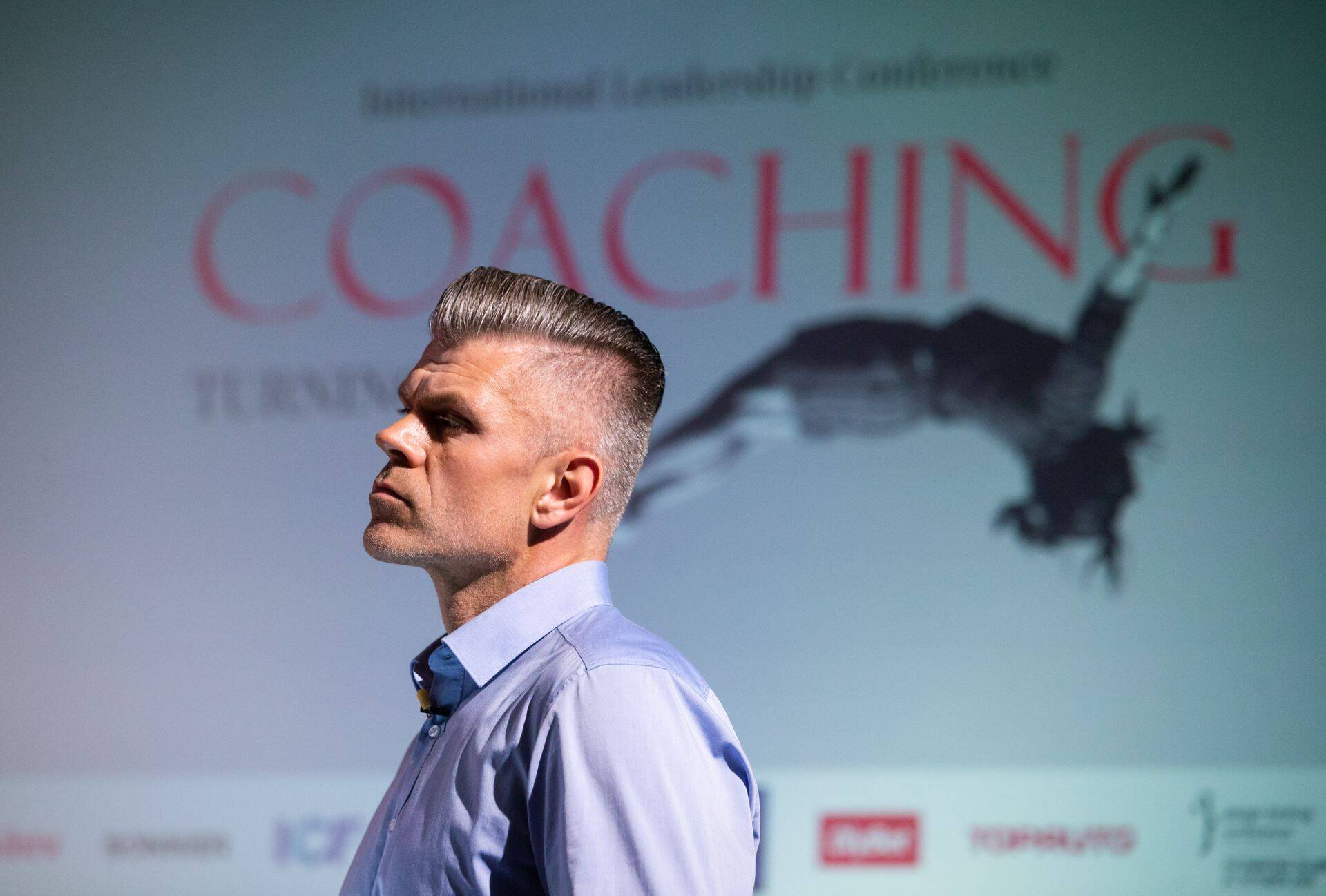 Ühe teemana kerkis esile coaching . Pildil juhtimiskonverents "Coaching 2021".
