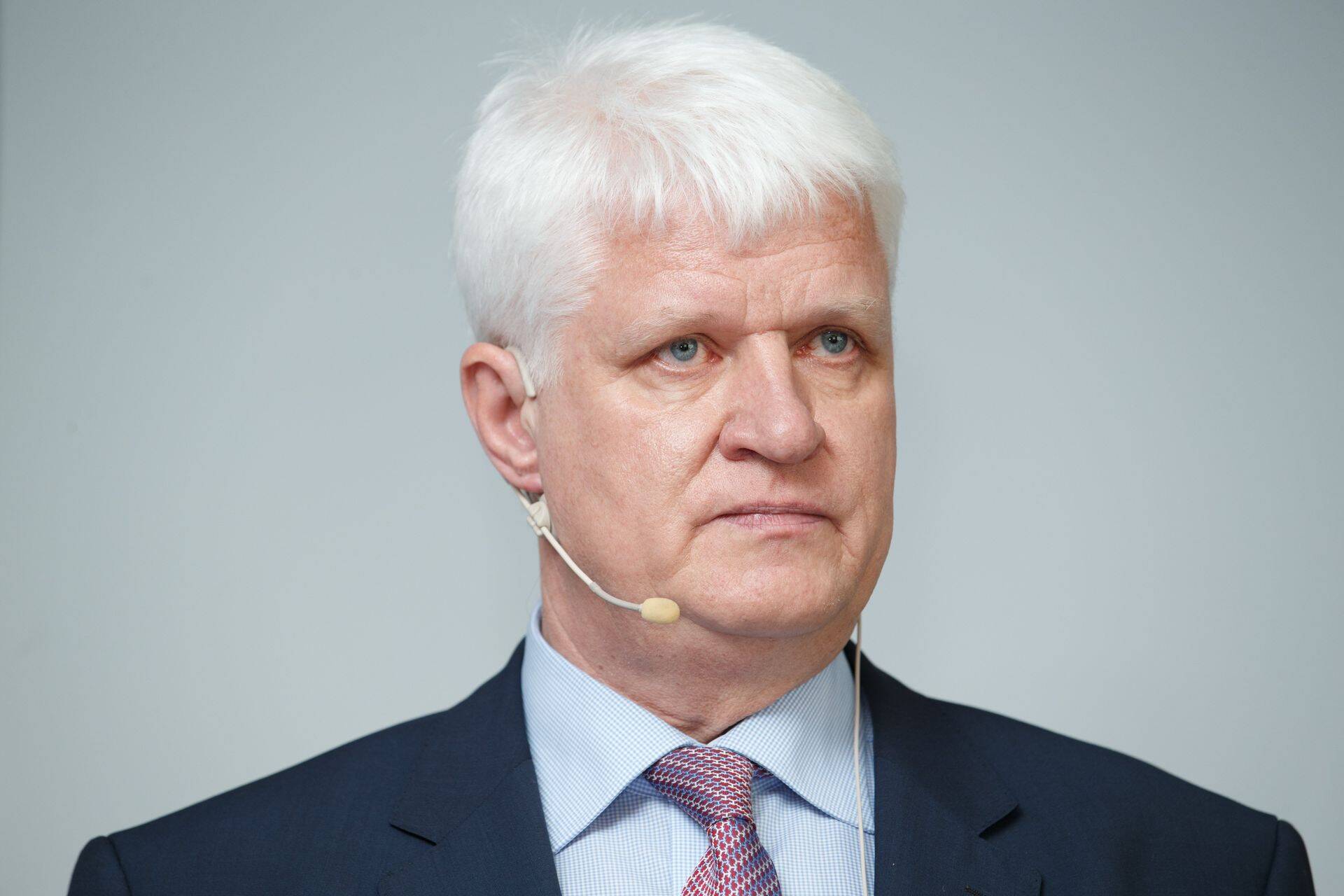 Meelis Paavel rääkis hommikuprogrammis, kui suure töötute hulga suurenemise töötukassa eelarve üle elaks.