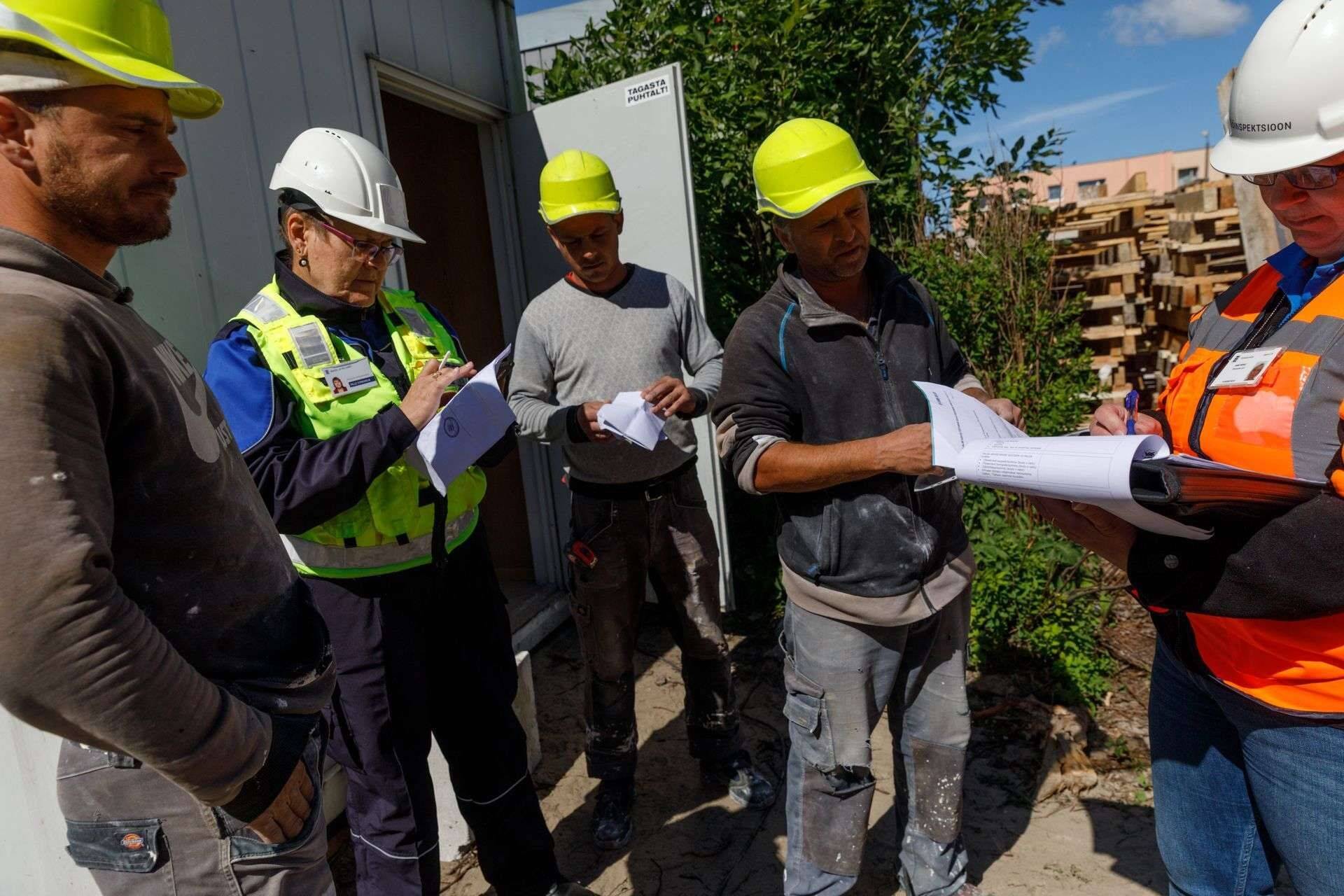 Ситуация с недостатком строителей усугубляется