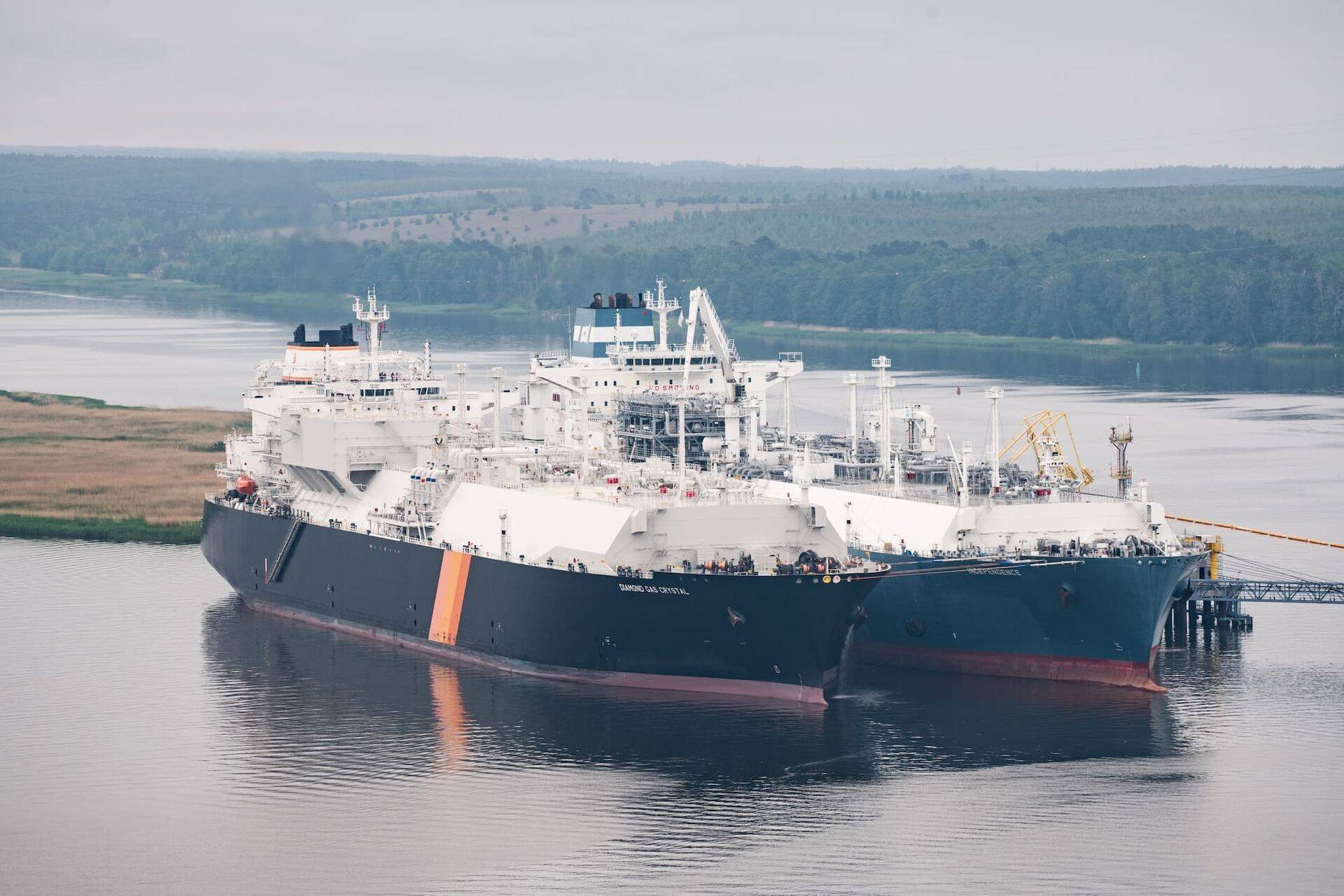 Полученный сегодня газ покроет потребности клиентов Eesti Gaas в июле и августе, поставка на сентябрь также должна поступить в этом месяце. На фото: газовый танкер Diamond Gas Crystal.