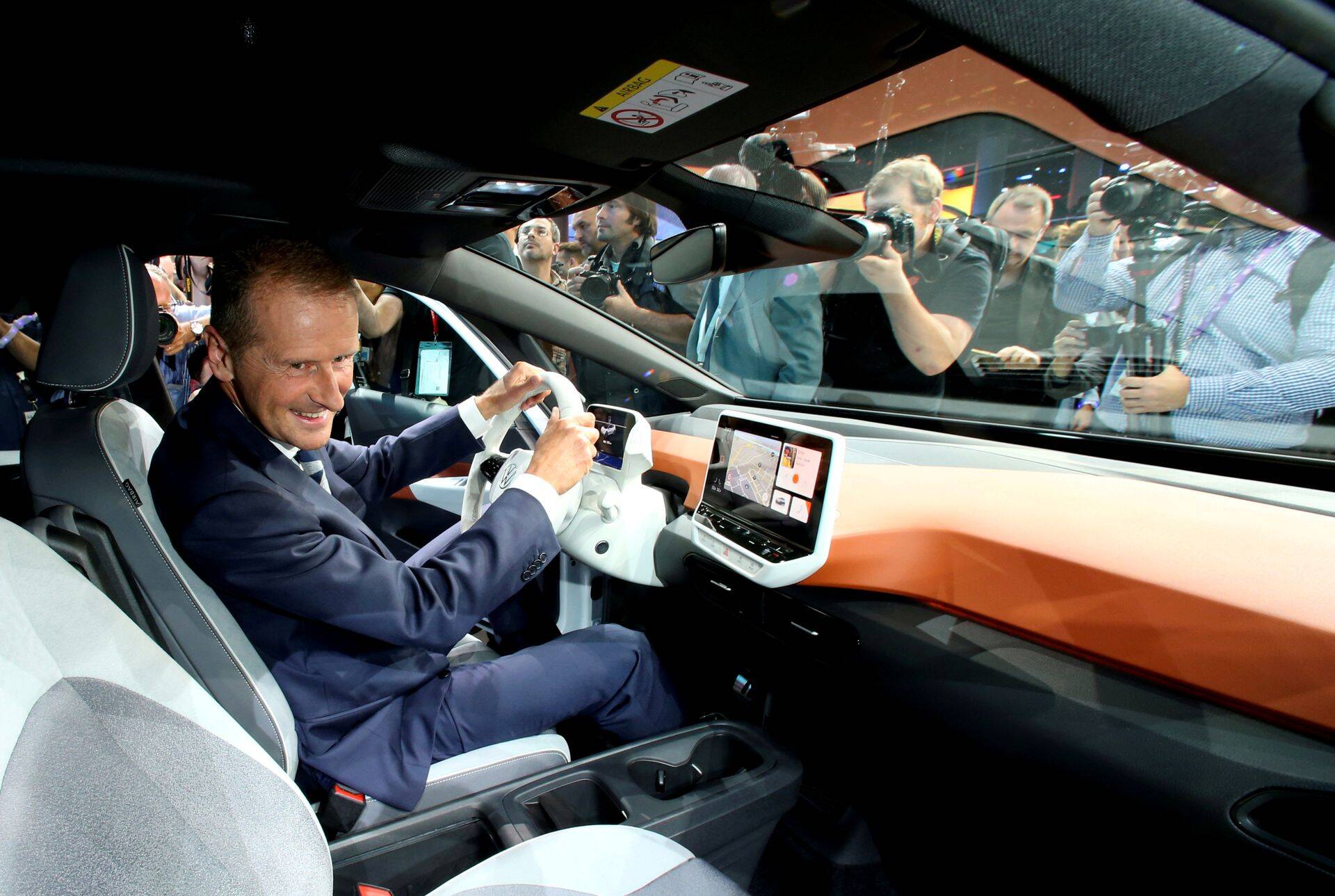 Volkswageni juht Herbert Diess investeeris hiljuti 33 miljonit eurot elektrisõidukite arenduseks ja tootmiseks.
