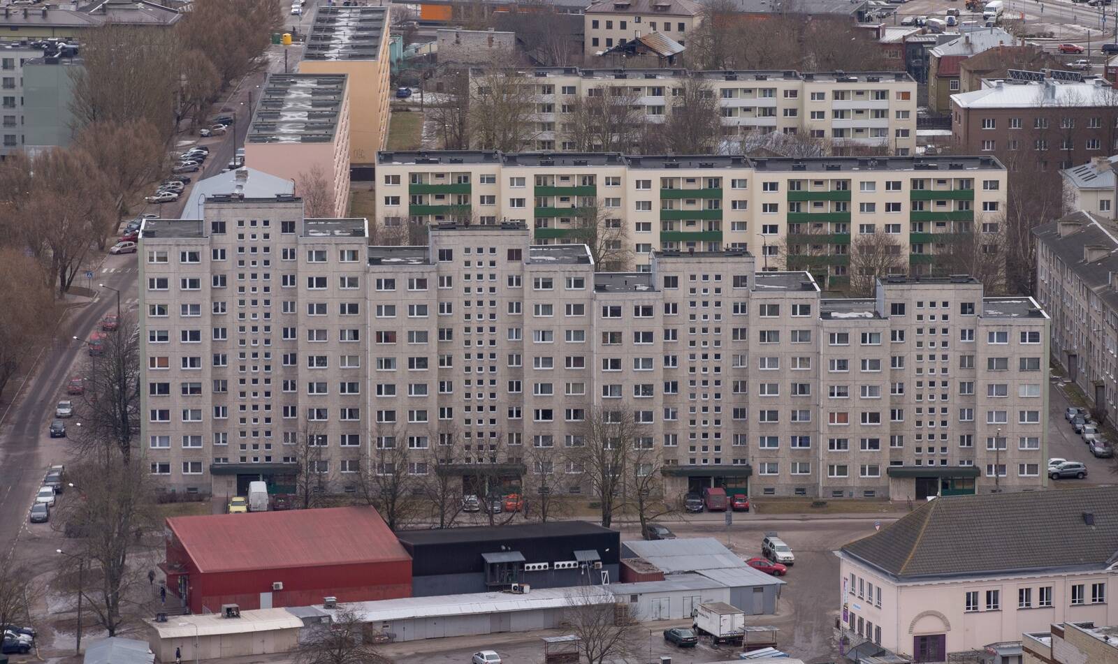 Igor Habal arutles Äripäeva raadio hommikuprogrammis, kas paneelmajadesse on mõttekas korterit osta.