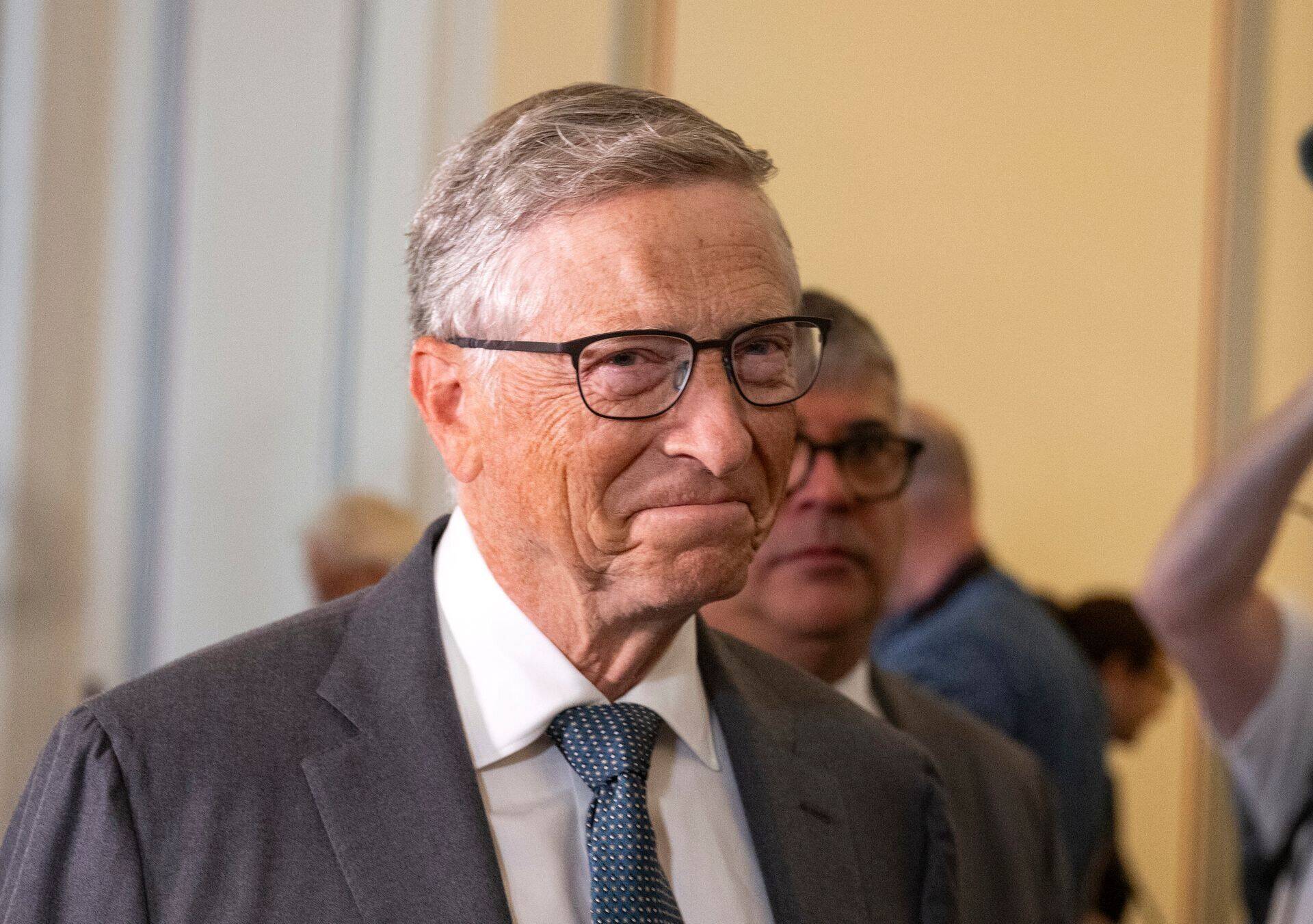 В прошлом году акции Microsoft увеличили мой портфель почти на 50 000 евро. На фото соучредитель и председатель совета директоров Microsoft Билл Гейтс.