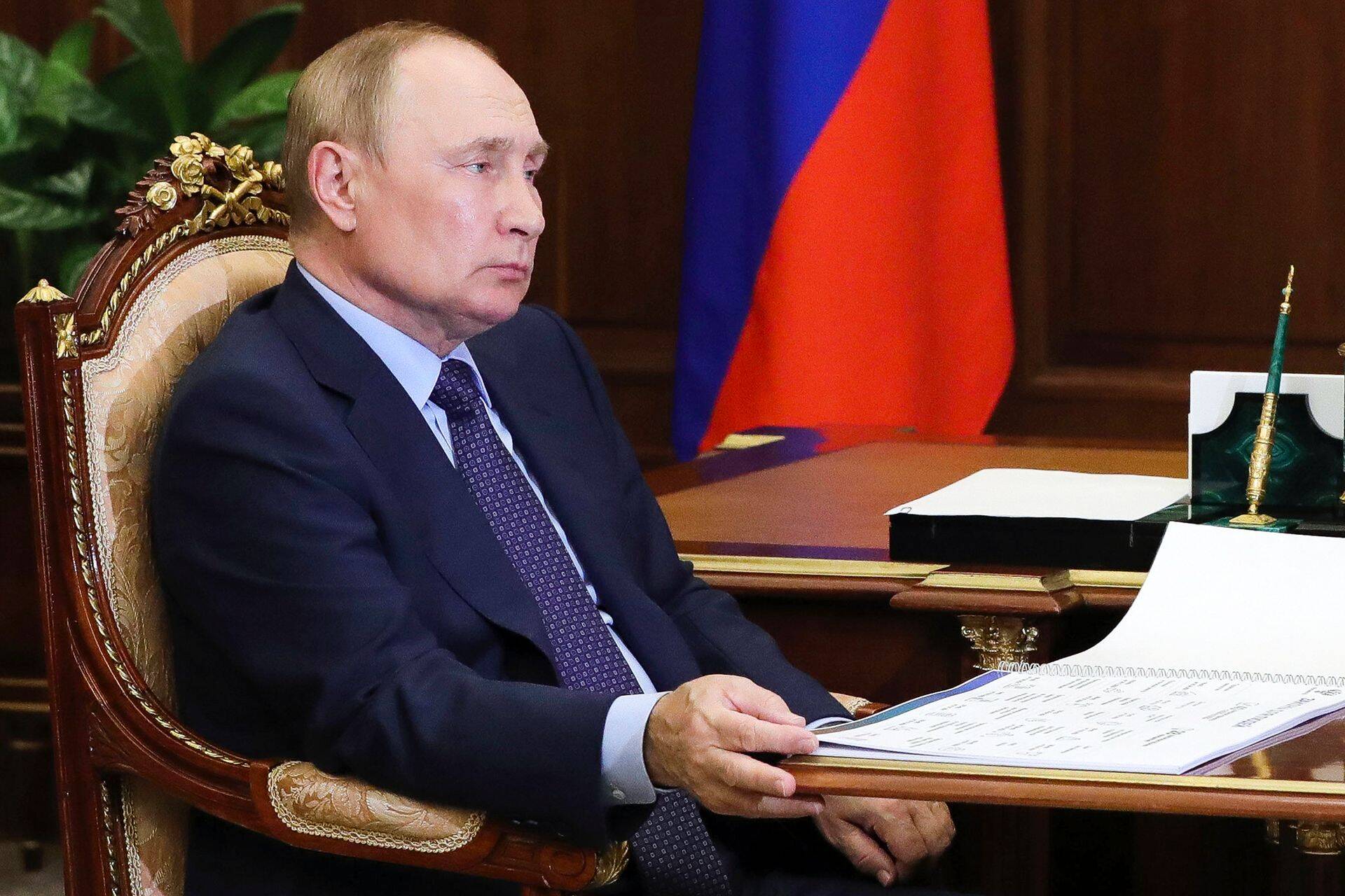 Путин подписал целый ряд указов, меняющих жизнь в России.