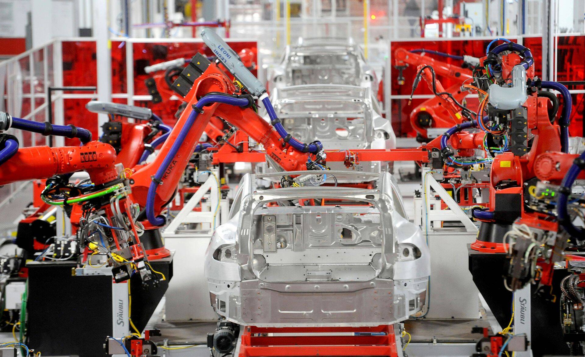 Tesla Model Si ehitus Fremonti tehases.