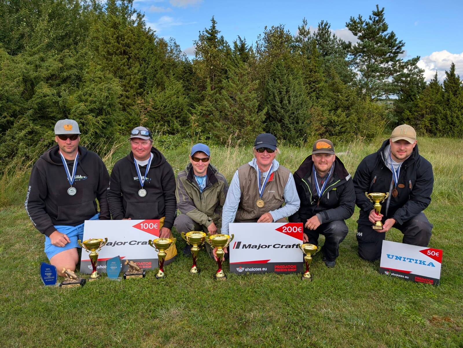 Spinningupüügi EMV Vormsi etapi võitjad: hõbedamehed Vahur Hänilane ja Martin Aule, võitjad Meelis Lokk ja Andrei Maslov ning  Magnus Pääru ja Ott Mõtshärg.