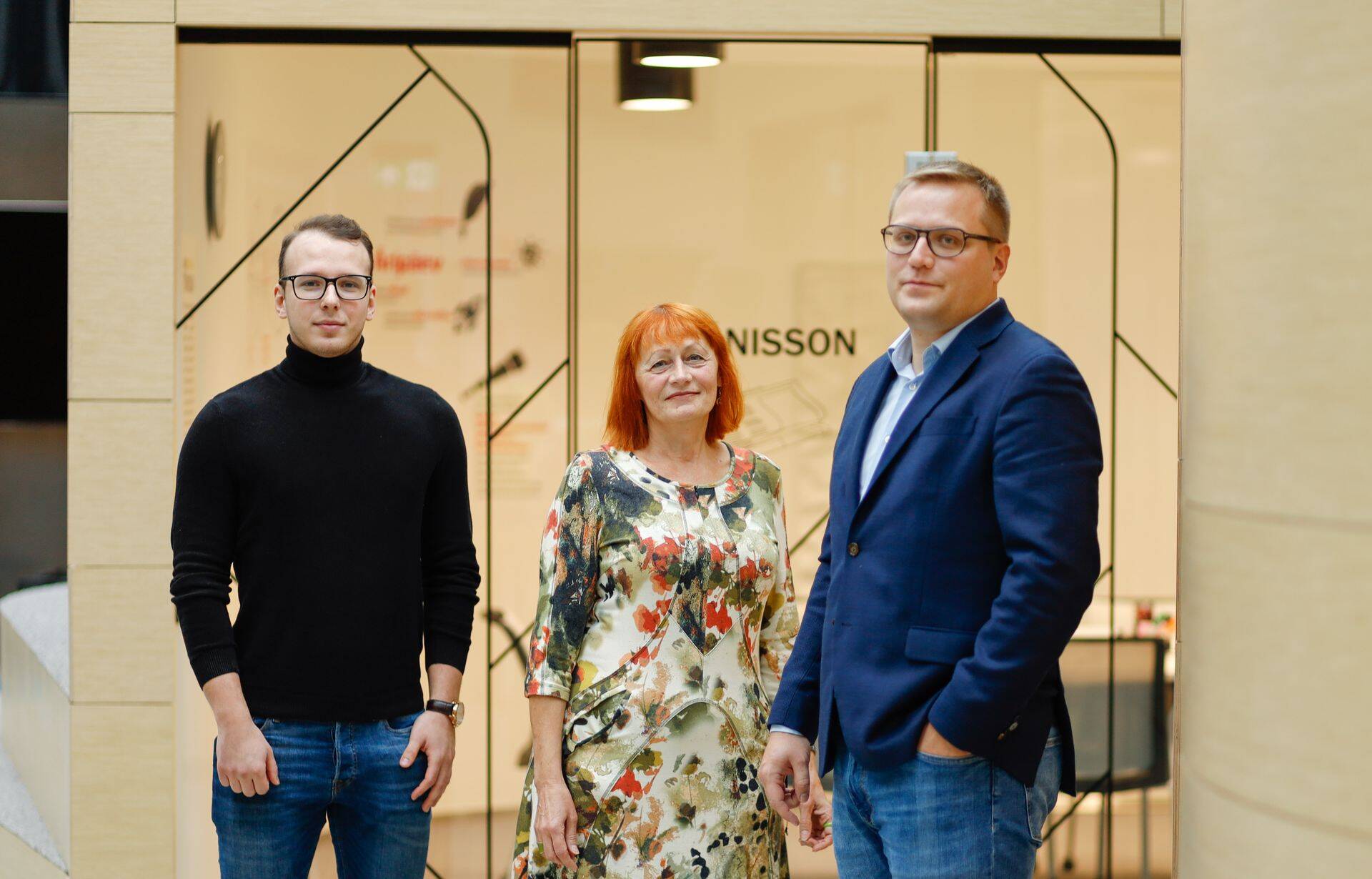 Vasakult If Kindlustuse Eesti ärikliendi osakonna juht Mark Rahman, Baltikumi personalidirektor Liina Kesküla ning Balti erakliendi üksuse juht Martin Mark