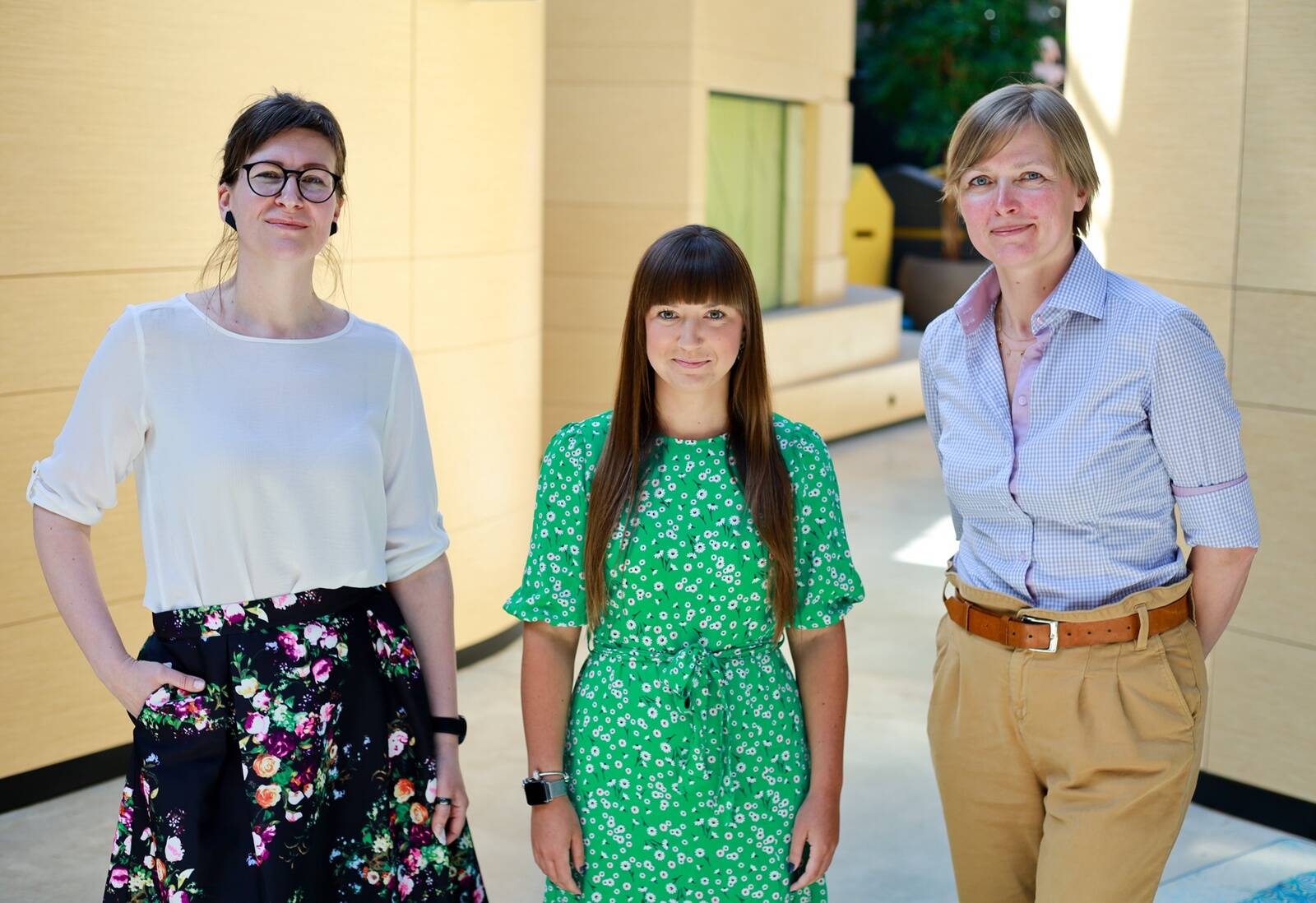 Tiina-Katrina Kaber (vasakul), Helen Pärli ja Kadri Kont-Kontson.