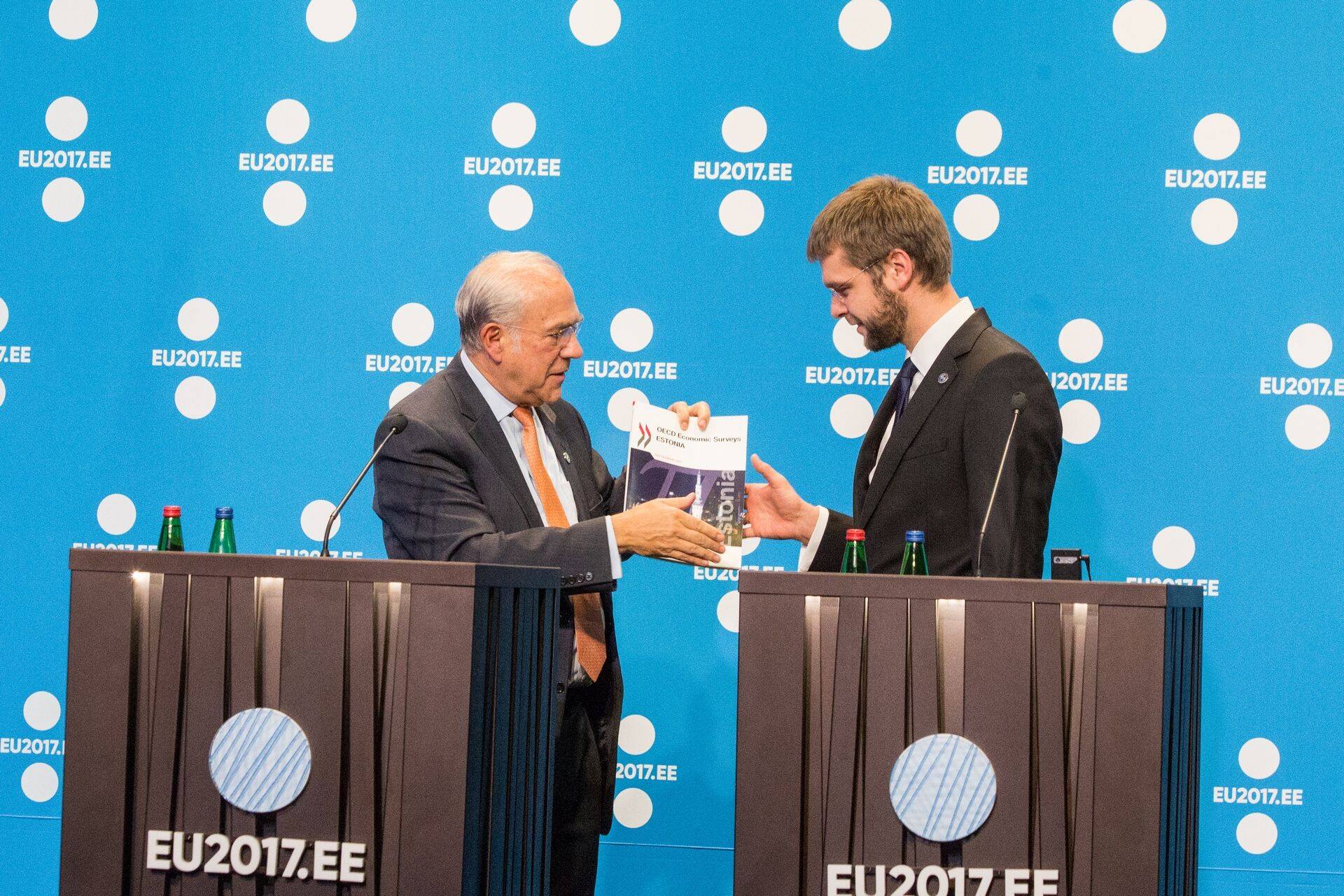 Jose Angel Gurria ja Jevgeni Ossinovski