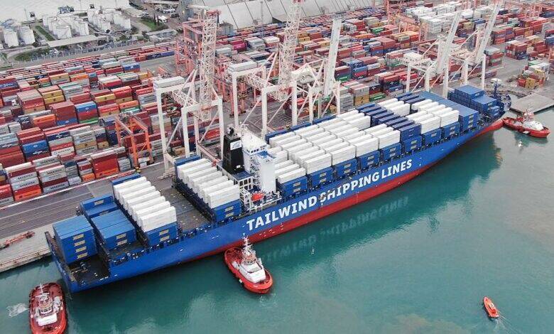 Tailwind Shipping Linesi Panda Express (PAX) opereerib Aasia ja Euroopa vahel.