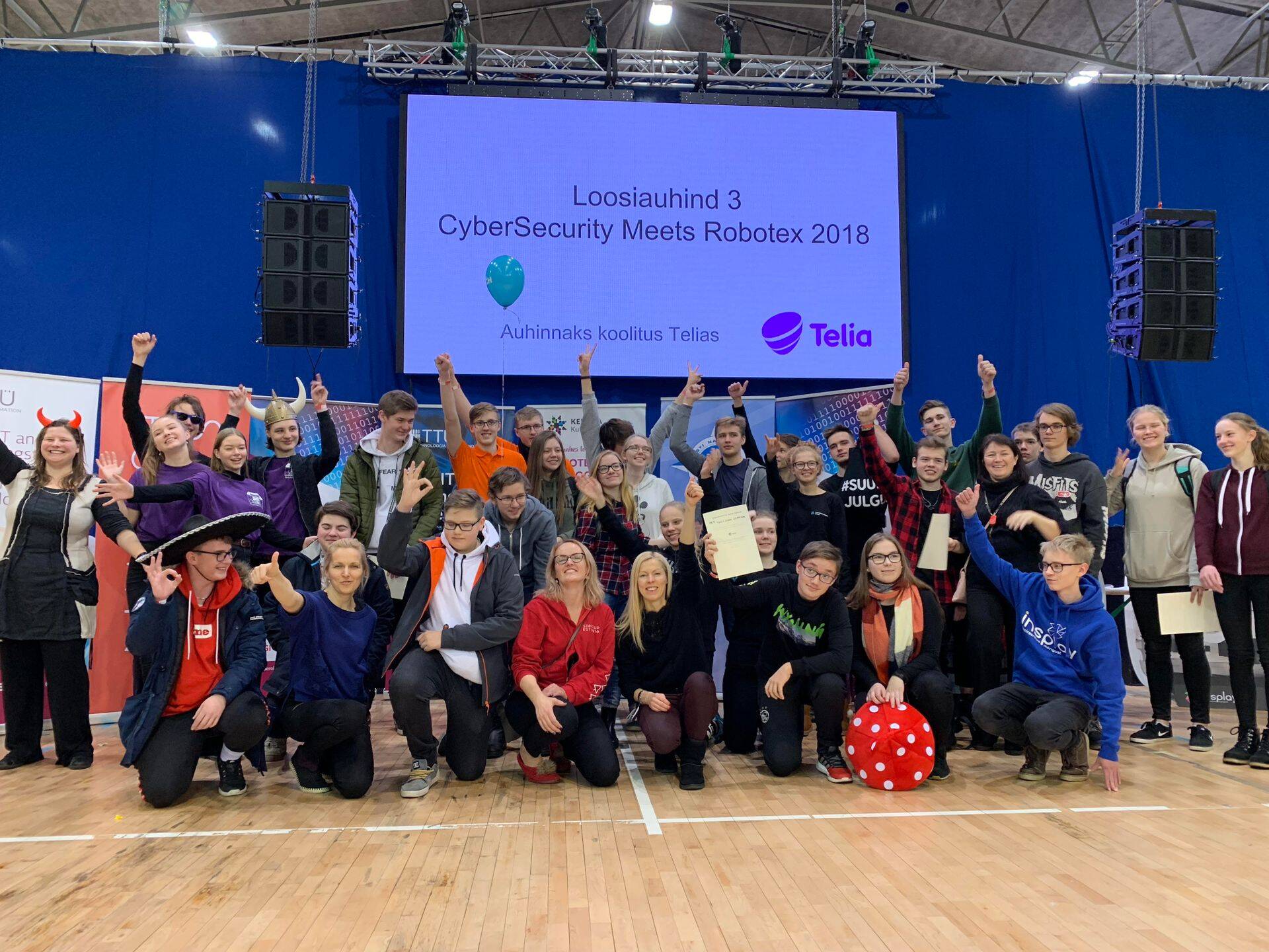 KüberPähklil osalenud eri koolide õpilased.
