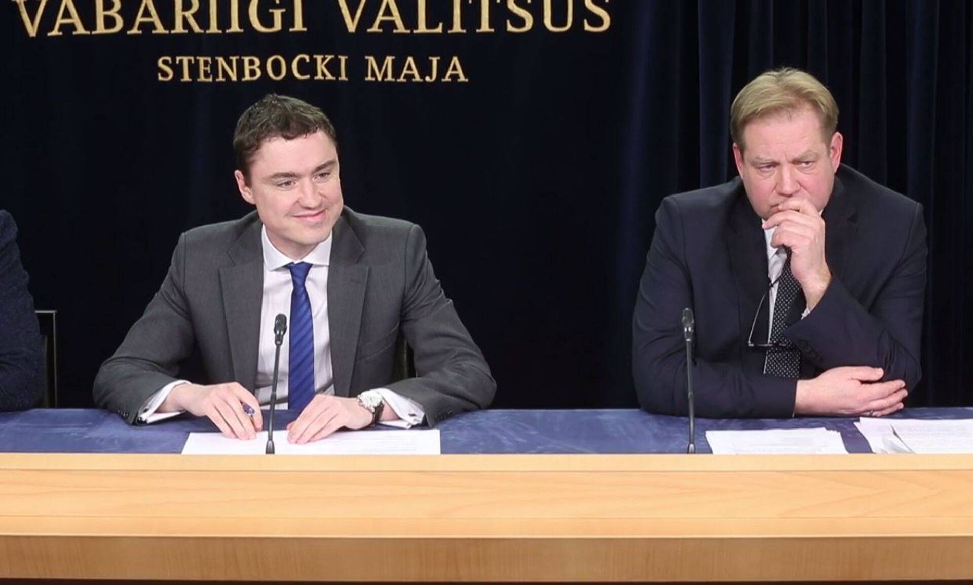 Peaminister Taavi Rõivas ja põllumajandusminister Ivari Padar tänasel valitsuse pressikonverentsil.