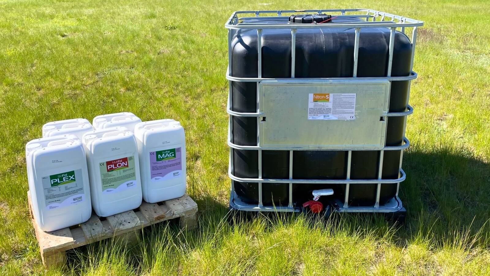 Biostyma leheväetiste tootevalik erinevates anumates.