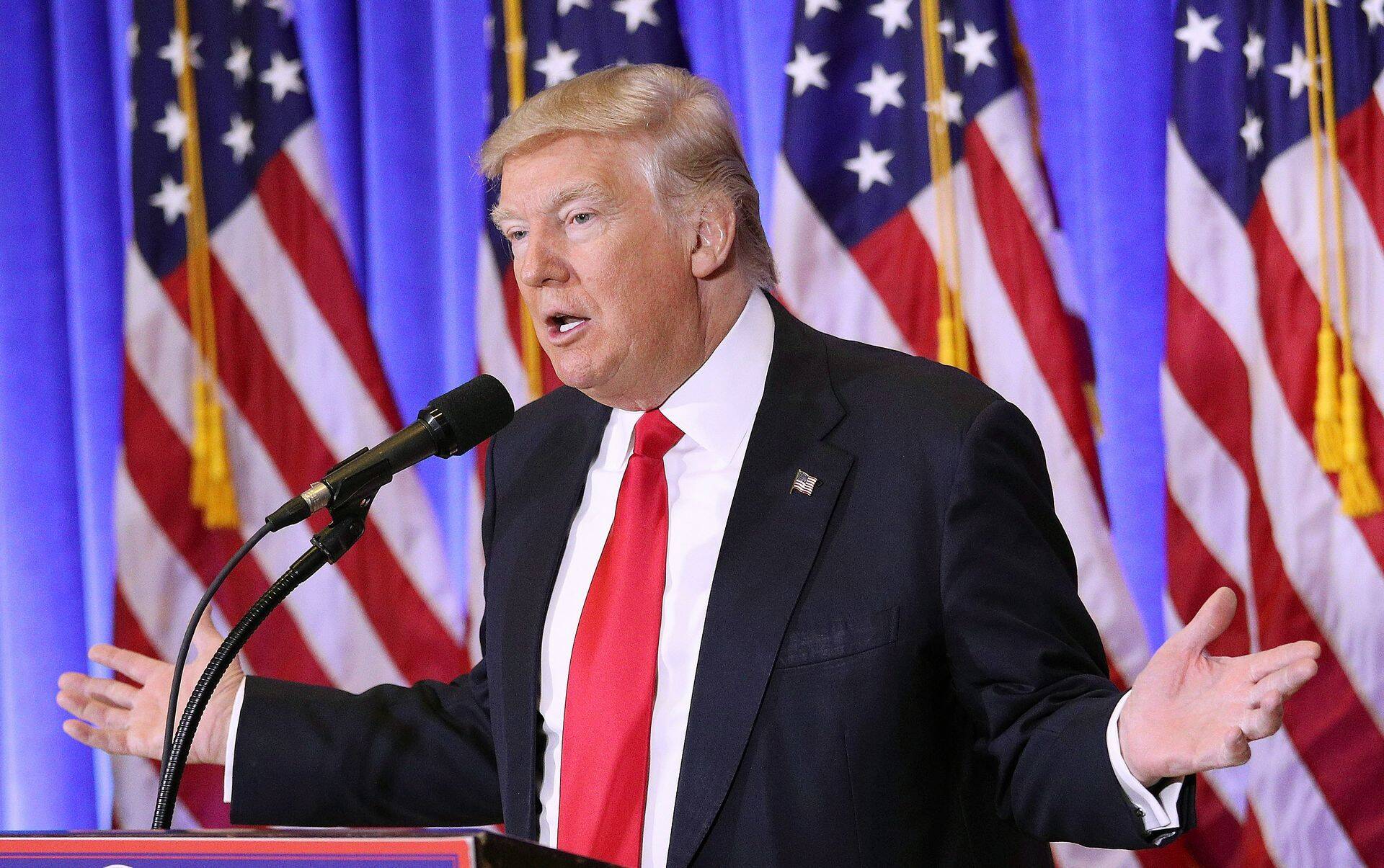 Uuel nädalal USA presidendi ametisse astuv Donald Trump andis täna ligi üle poole aasta esimese pressikonverentsi oma Trump Toweris.