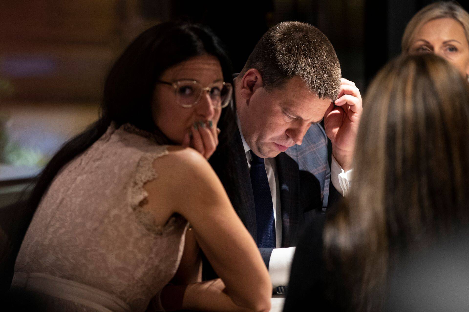 Keskerakonna esimees Jüri Ratas 2021. aasta kohalike omavalitsuste valimiste valimispeol. Valimiskampaaniast jäi Keskerakonnal üles ligi 200 000 euro suurune võlg meediaagentuurile.