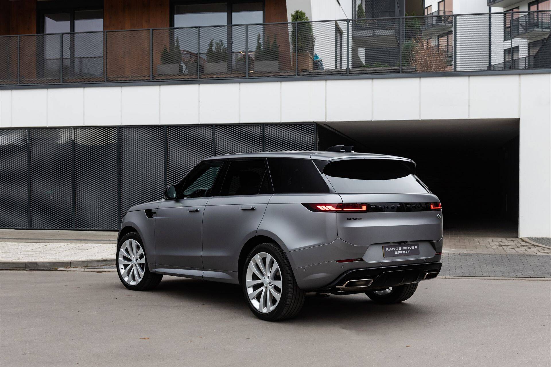 Range Rover Sport (tootja foto)