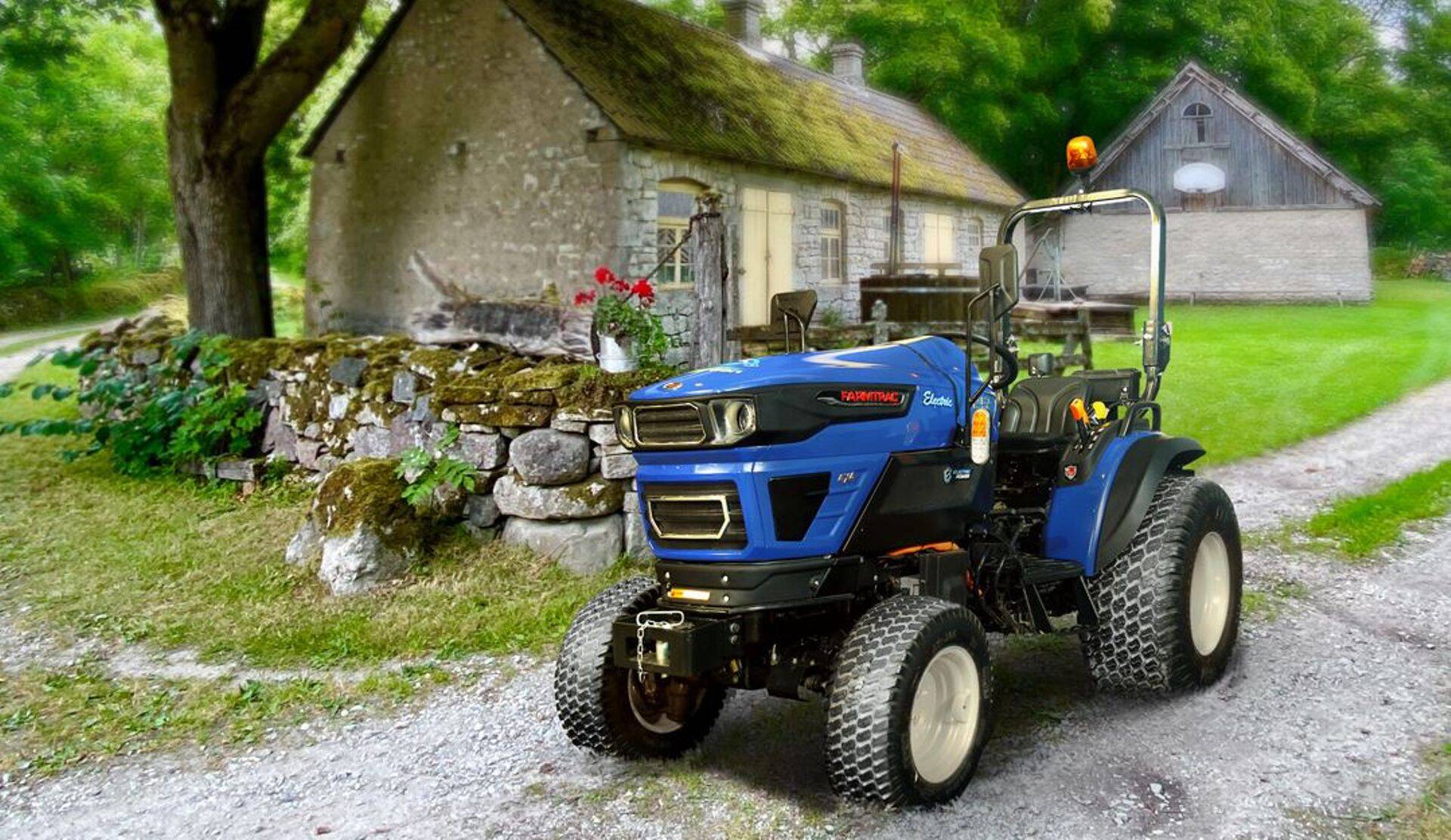 Baltic Agro Machinery esitleb Maamessil Farmtrac väiketraktoreid.