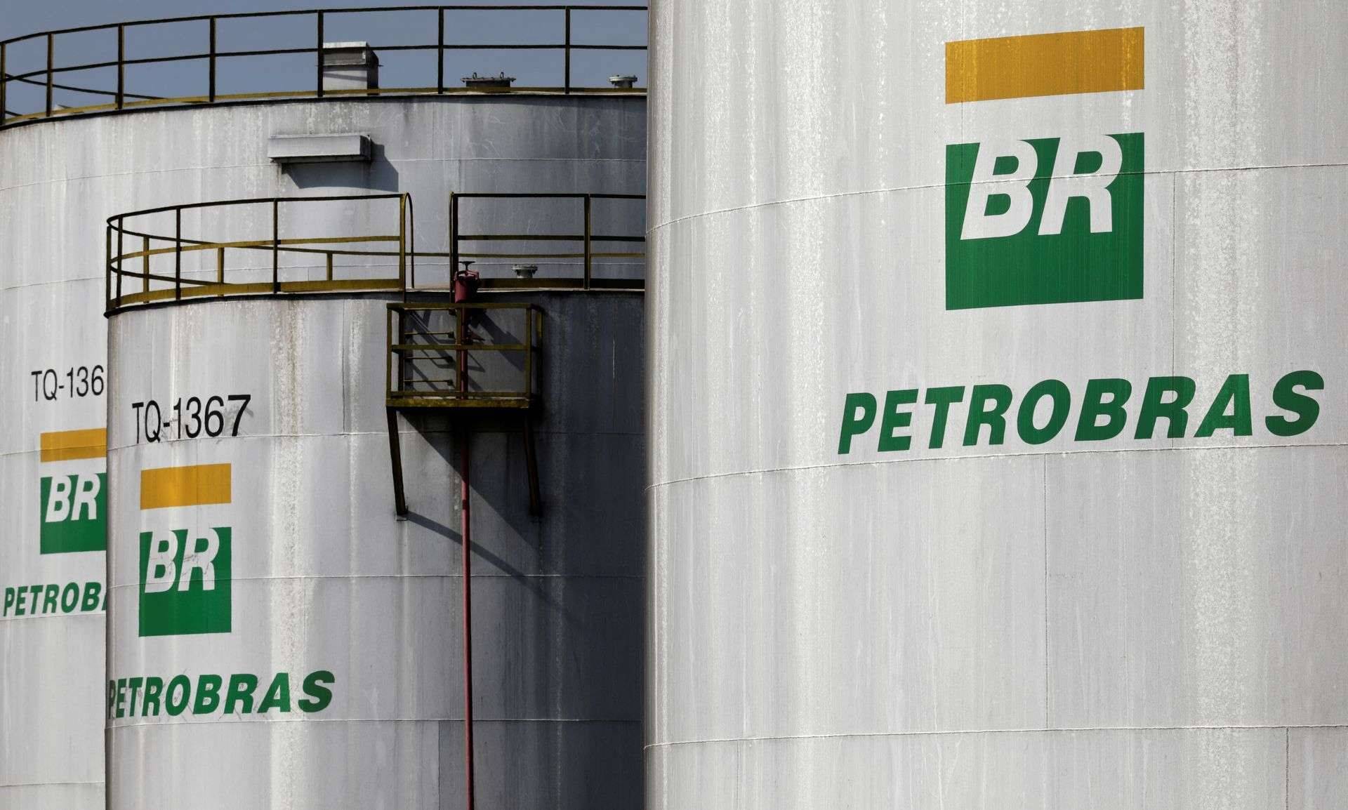The logo of Brazil's state-run Petrobras oil company is seen on a tank in at Petrobras Paulinia refinery in Paulinia, Brazil July 1, 2017. REUTERS/Paulo Whitaker