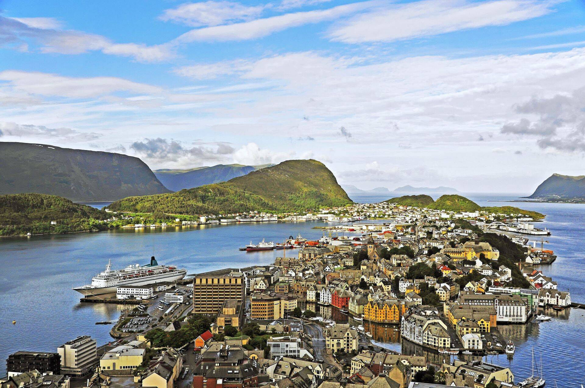 Ålesundi sadam Norras.