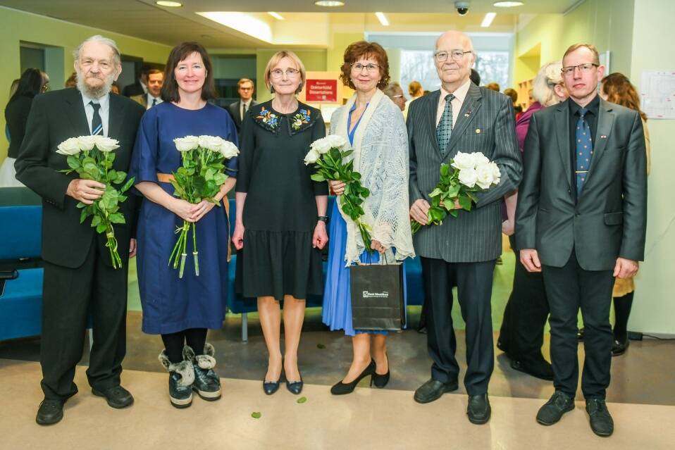 Maaülikool tunnustas  kolleege.