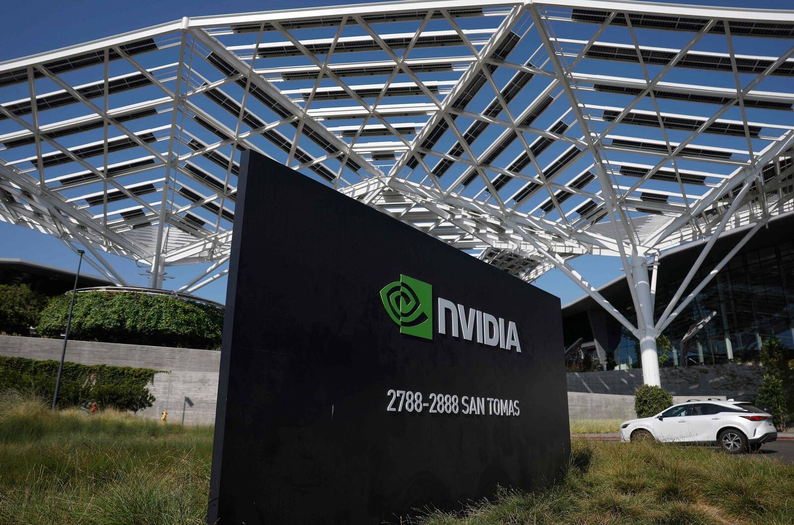 Kõigil Nvidia investoritel soovitame kolmapäeva hommikul kell pool üheksa panna raadio mängima, sest juttu tuleb Nvidia uuest investeerimise plaanist.