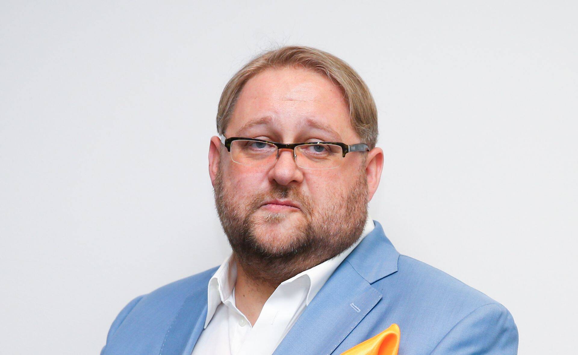 Anvar Samost