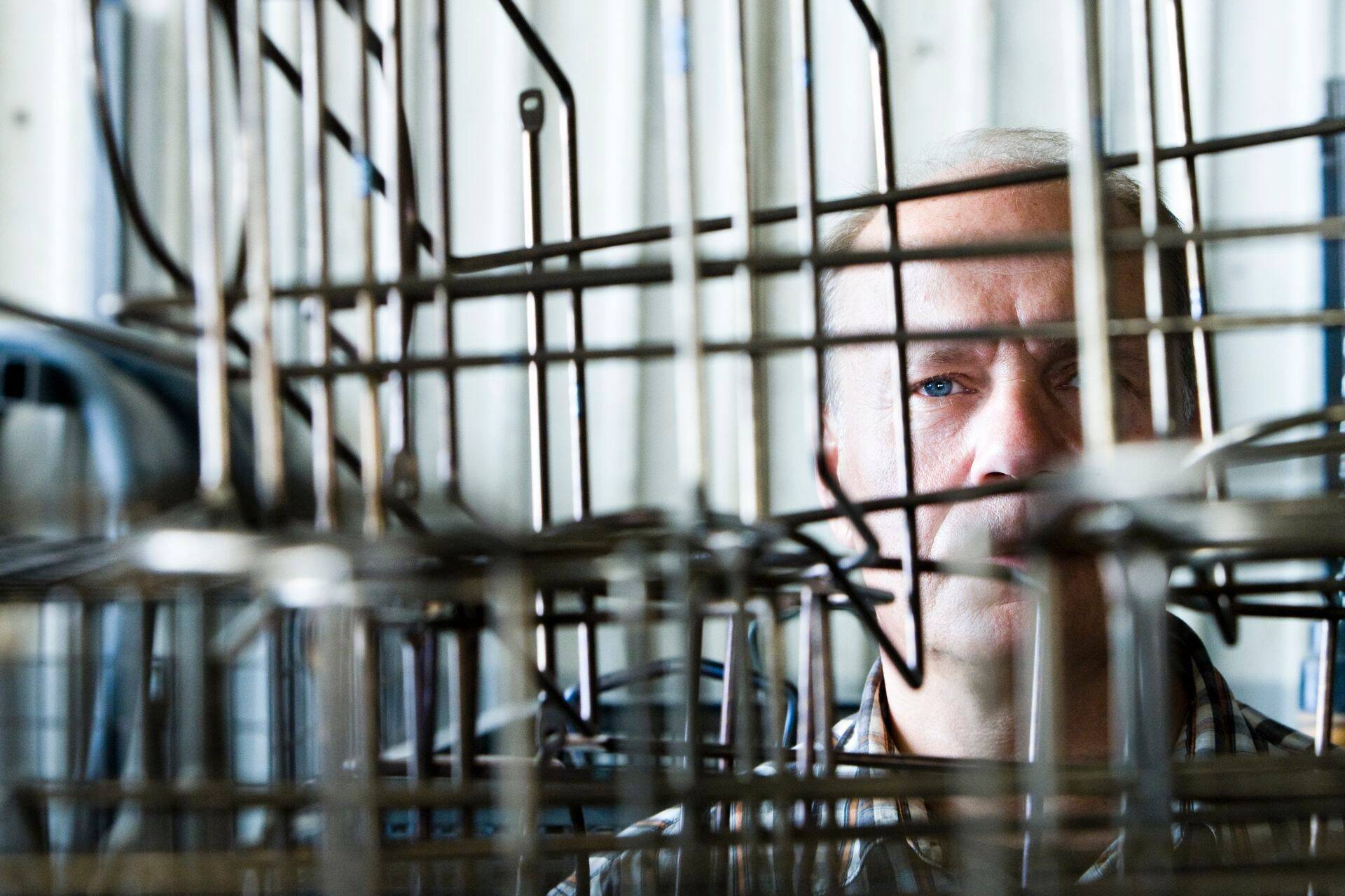 Metallitöötleja K.MET juhatuse esimehe ja suurima osaniku Mardo Leiumaa sõnul on uute toodete  peamine eesmärk vähendada sõltuvust allhangetest. Aga oliiviõli ja väetiste puhul ka lihtsalt maameeste soov teha midagi mullalähedast.