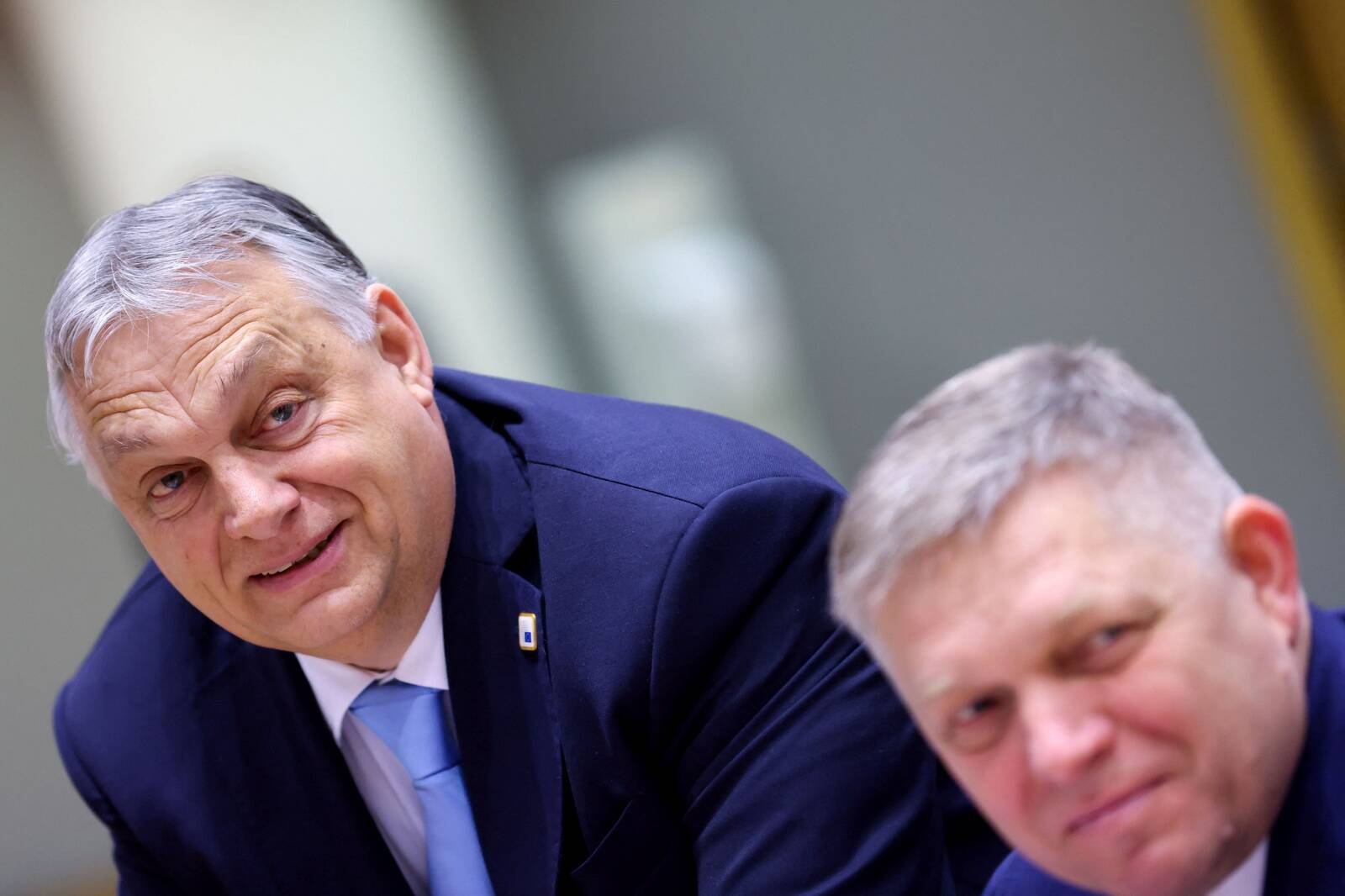 Nii Viktor Orbán (vasakul) kui ka Robert Fico on seisnud Euroopa Liidus selle eest, et Kremliga suhteid hoida.