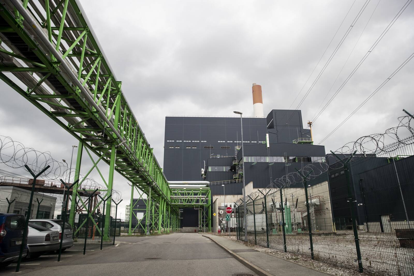 Auvere elektrijaam kasutab kütteallikana uttegaasi. Sellised jaamad säilivad ka pärast 2036. aastat, kui lõpetatakse põlevkivi kasutamine eleketrienergia tootmiseks.