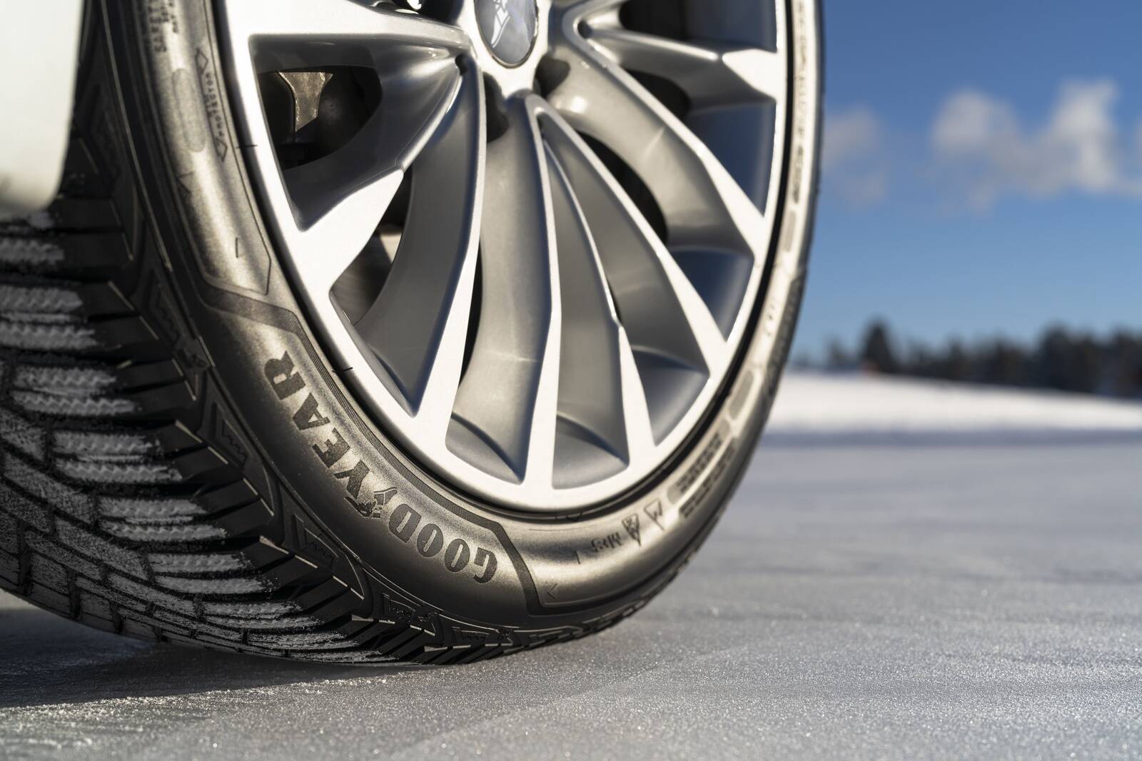 Goodyear UltraGrip Ice 3