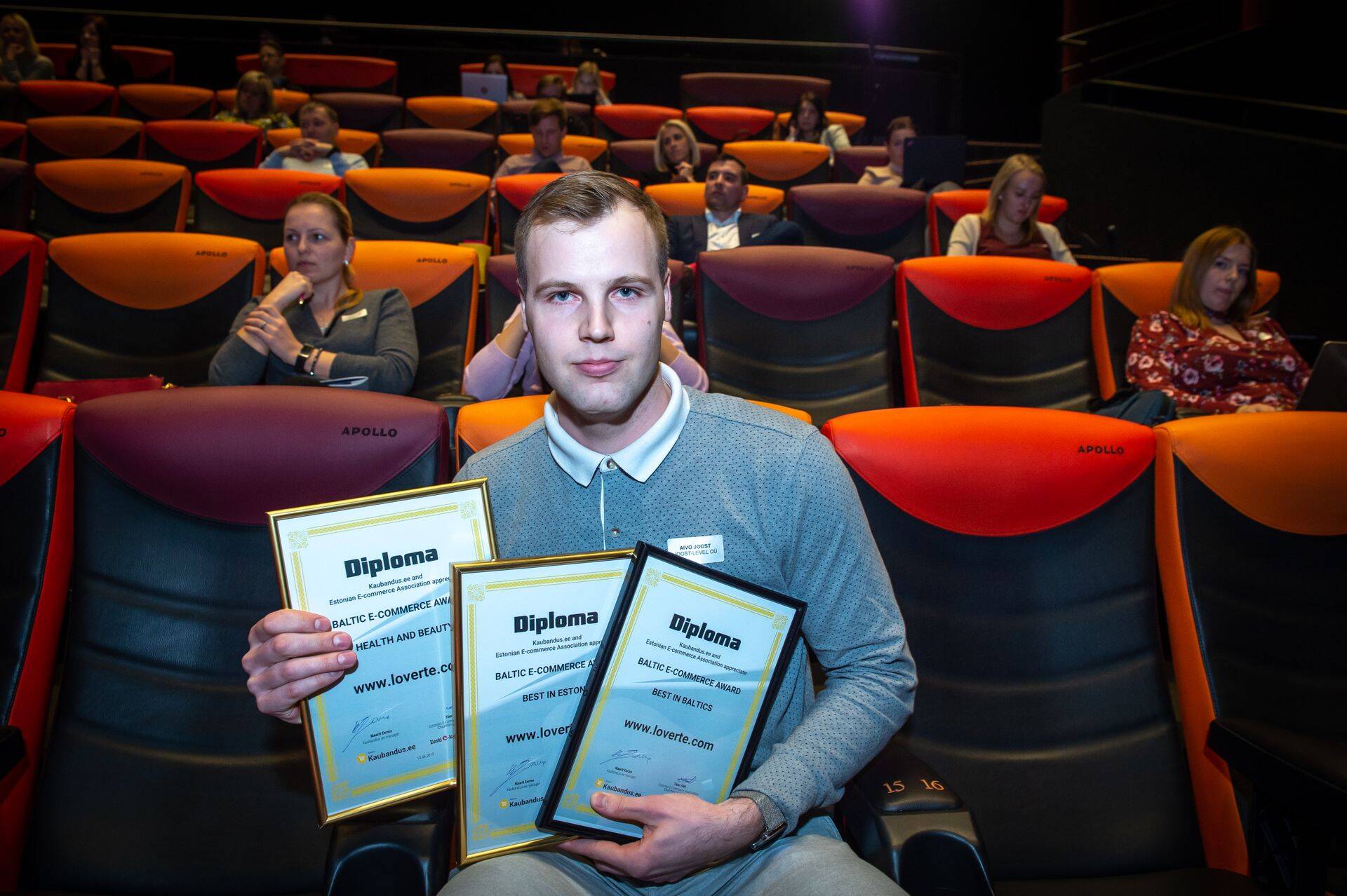 Loverte.com esindaja Aivo Joost auhindadega
