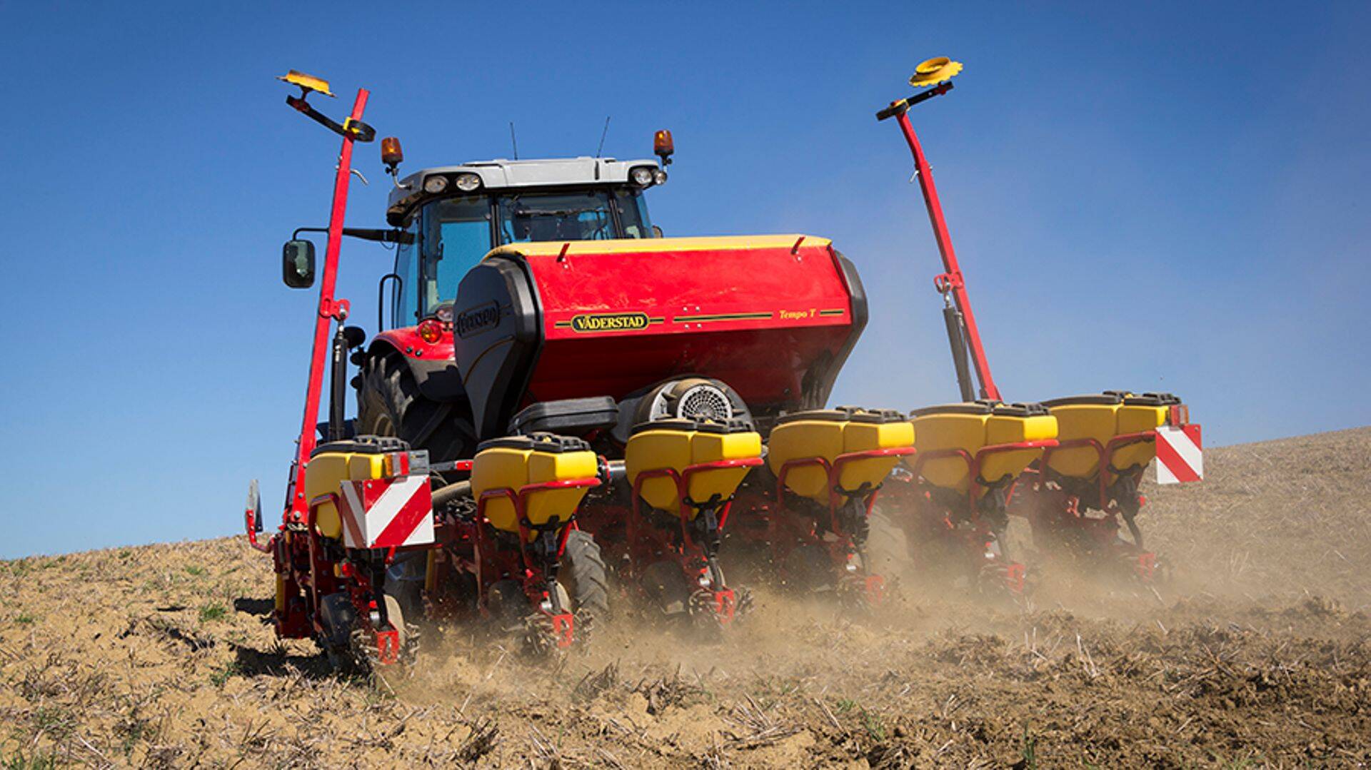Lastes täppiskülvikul alati täisvõimsusel külvata, suurendab Väderstad WideLining järsult põllule külvatud seemnete arvu.