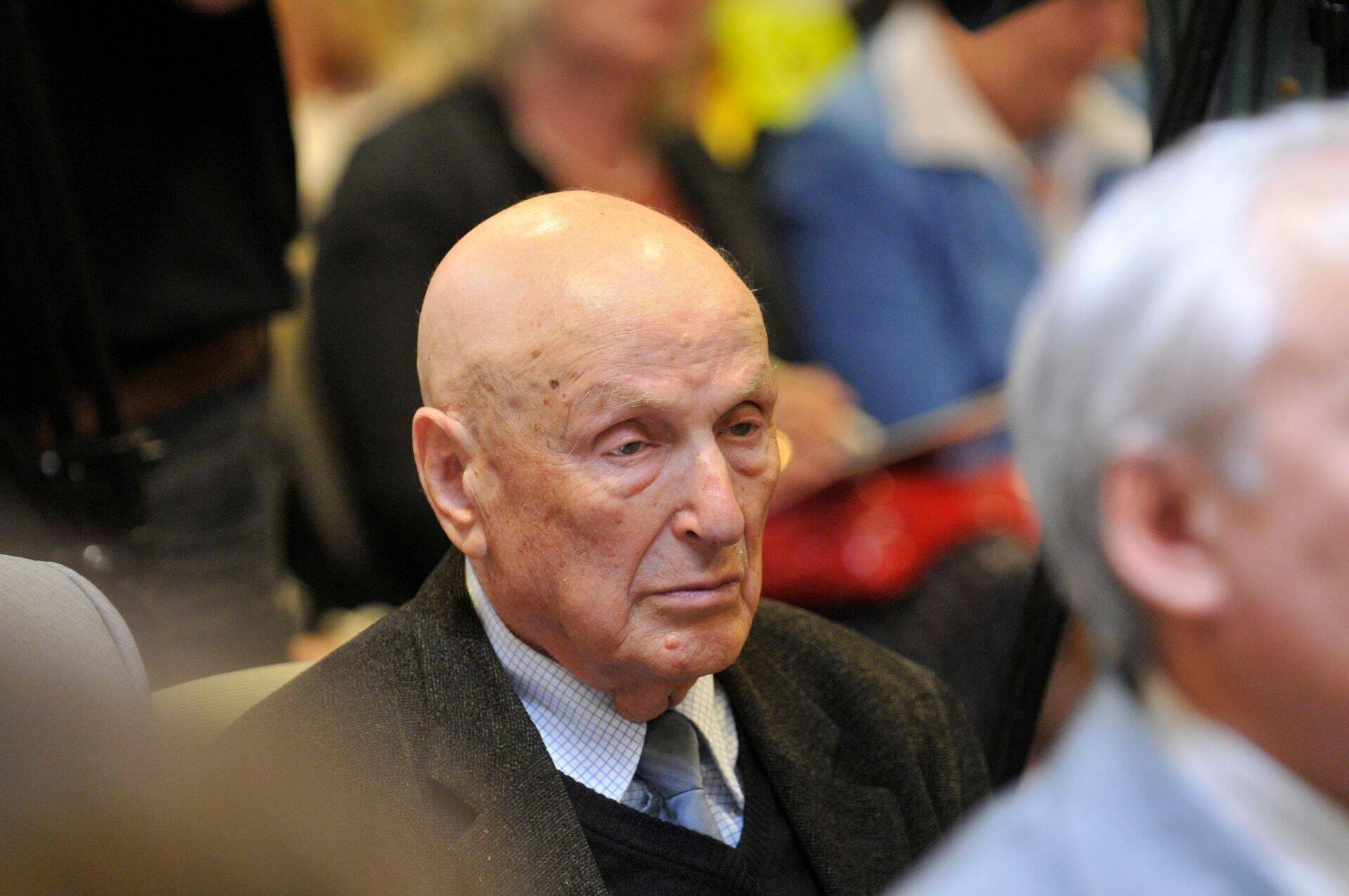 Михаил Бронштейн скончался в субботу 9 апреля на сотом году жизни.