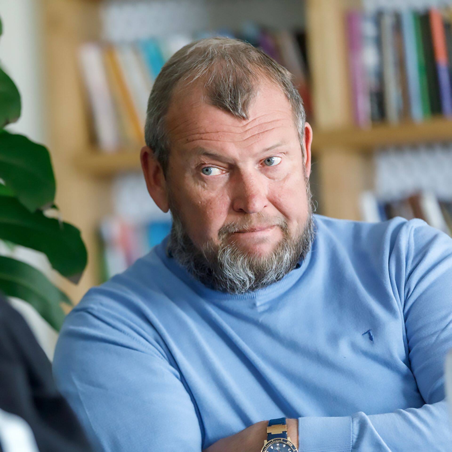 «До сокращения зарплат и работников мы еще не дошли, но в какой-то момент, наверное, придётся. Просто резать не хочется несколько раз», - рассказывал Хейти Хяэль «Деловым ведомостям» в марте.