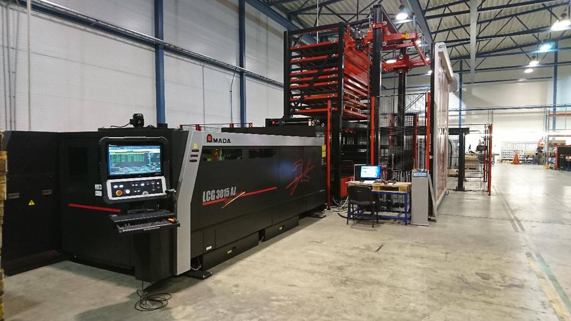 Hyrlese uus fiiberlaser Amada 4kw.
