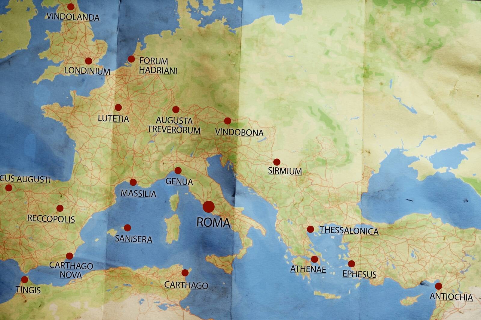 Rooma teedevõrgu kogupikkus oli „Itiner-e“ kaardi järgi 299 171 km ehk 100 000 km rohkem, kui seni arvatud.