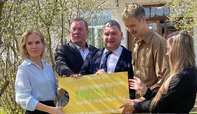 Kuressaare haigla töötajad said kingiks 80 festivalipääset.