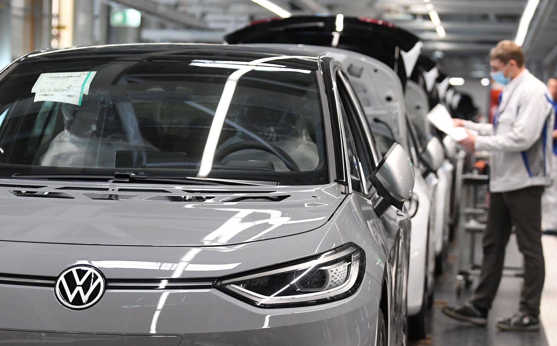 Kõige rohkem autosid müüs eelmisel aastal Volkswagen Grupp, üle 2,5 miljoni, mis on varasemast aastast siiski viiendiku võrra vähem.