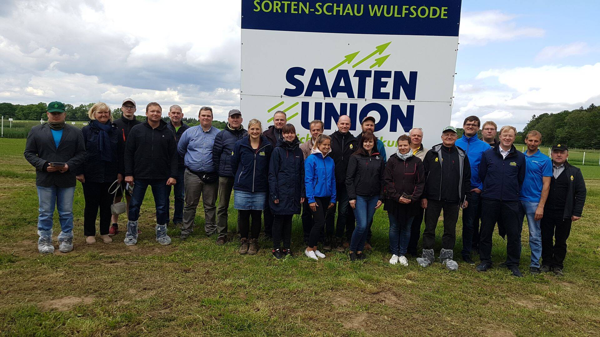 Saaten Union ja Rapool näitasid sordiaretus-ja katsekeskusi.