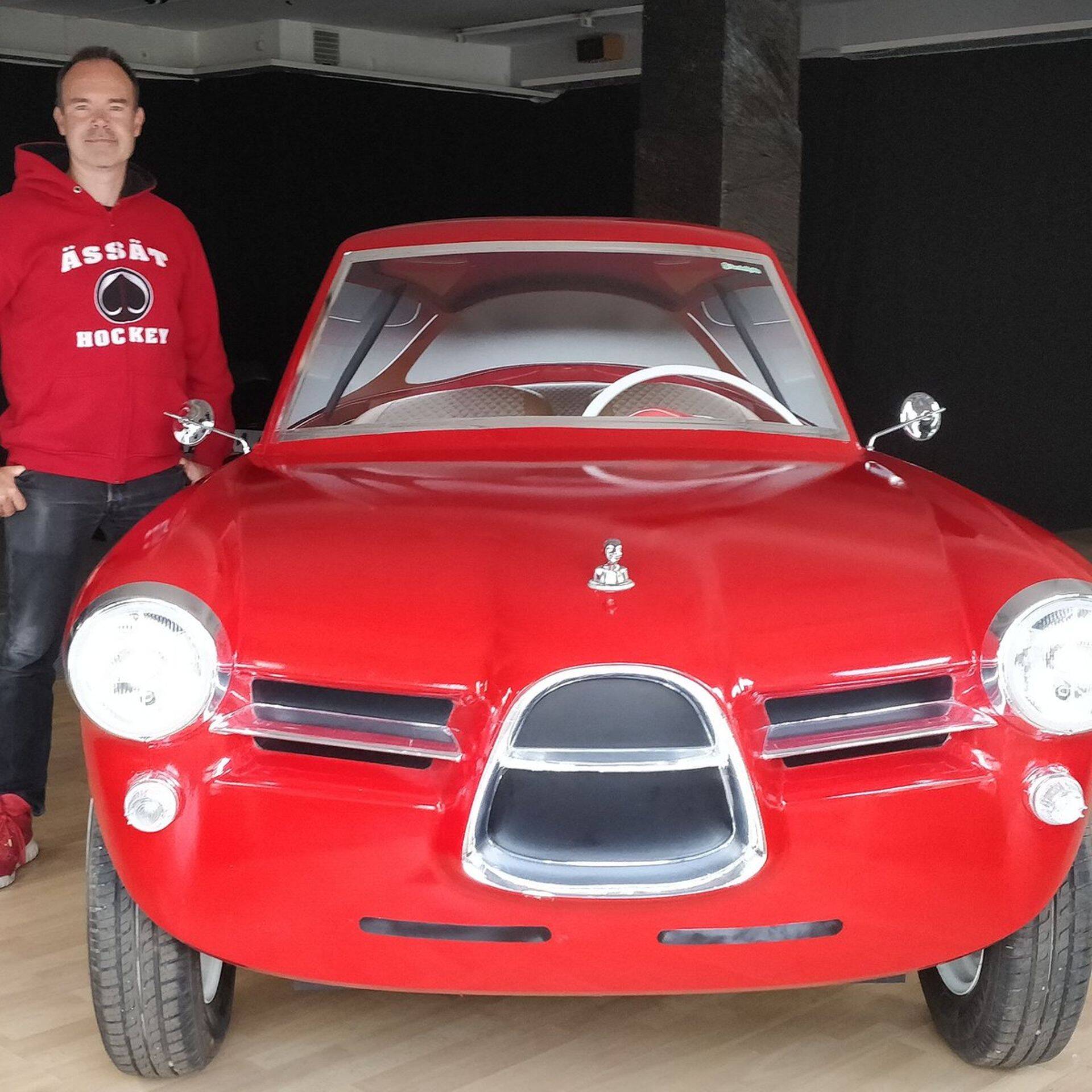 Peter Vesterbacka enda Eesti päritolu elektriautoga.
