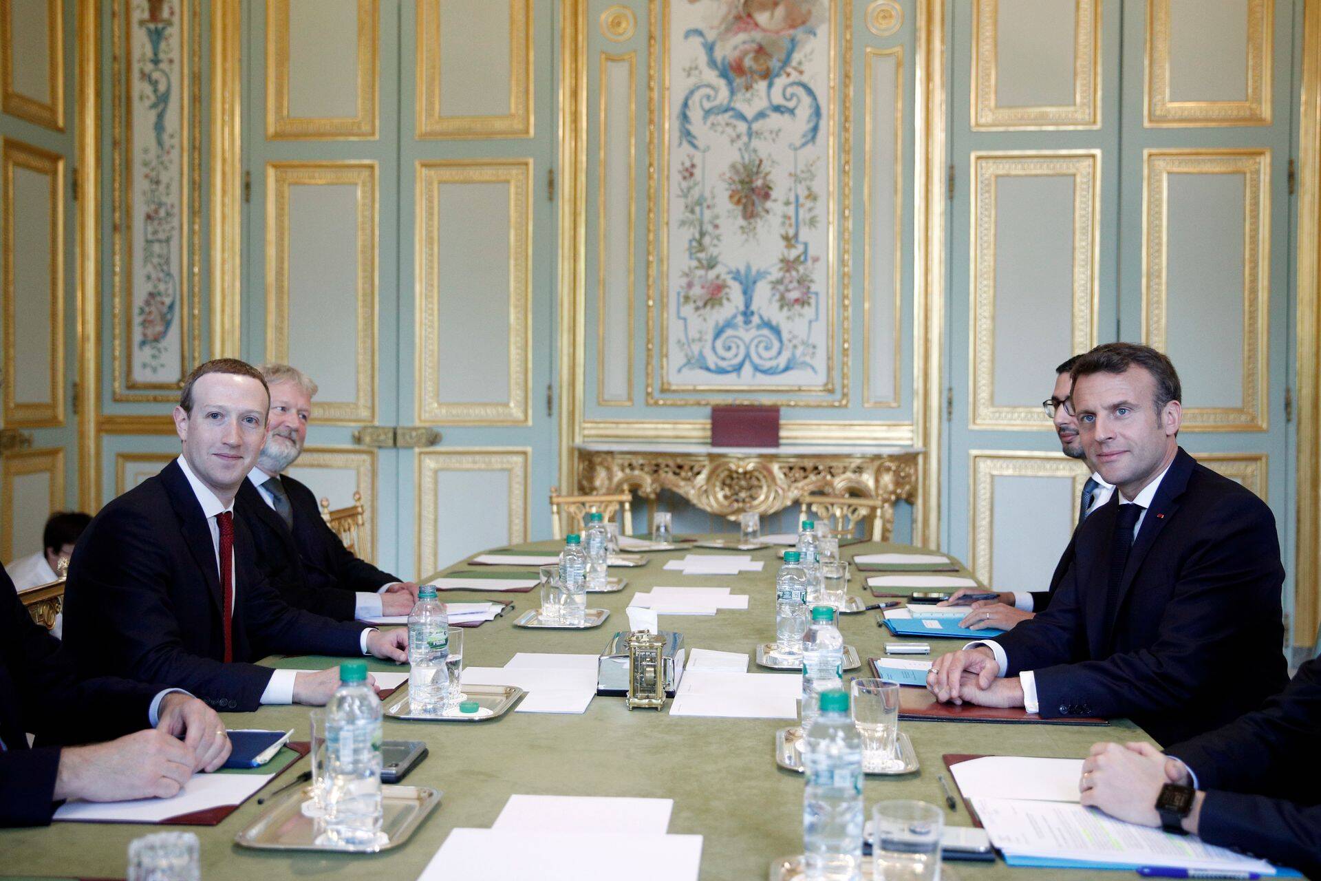 Facebooki juht Mark Zuckerberg käis reedel vestlemas Prantsusmaa presidendi Emmanuel Macroniga.