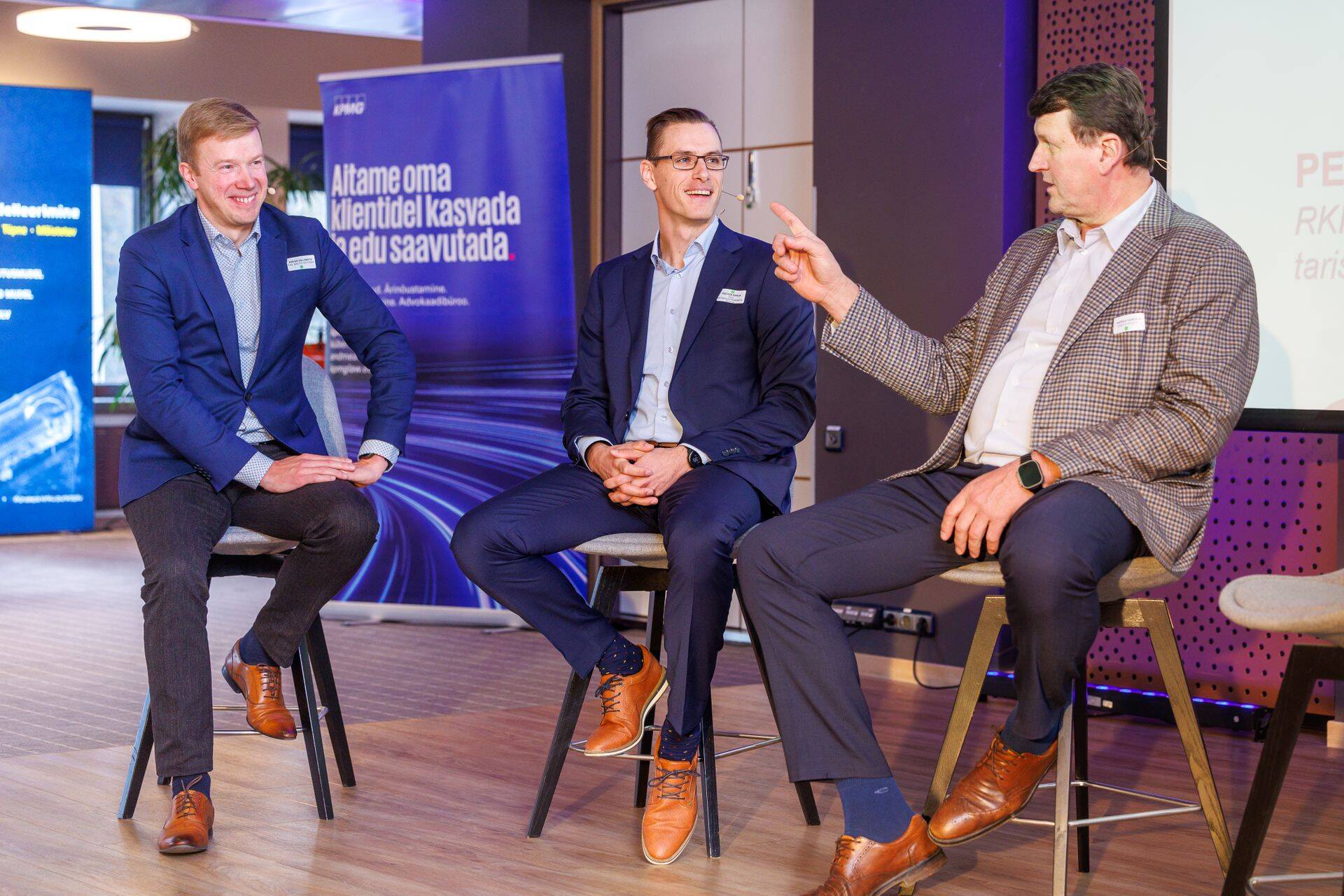 Anvar Salomets, Peeter Karja ja Andres Vainola elavas vestlusringis. Foto: Raul Mee