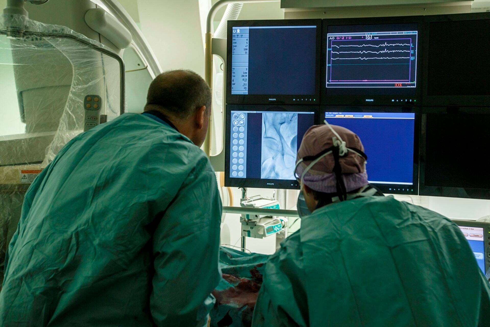 Esimesel koolituspäeval räägitakse ja näidatakse, kuidas toimub arterite lupjumise korral endovaskulaarne ehk veresoontesisene ravi.